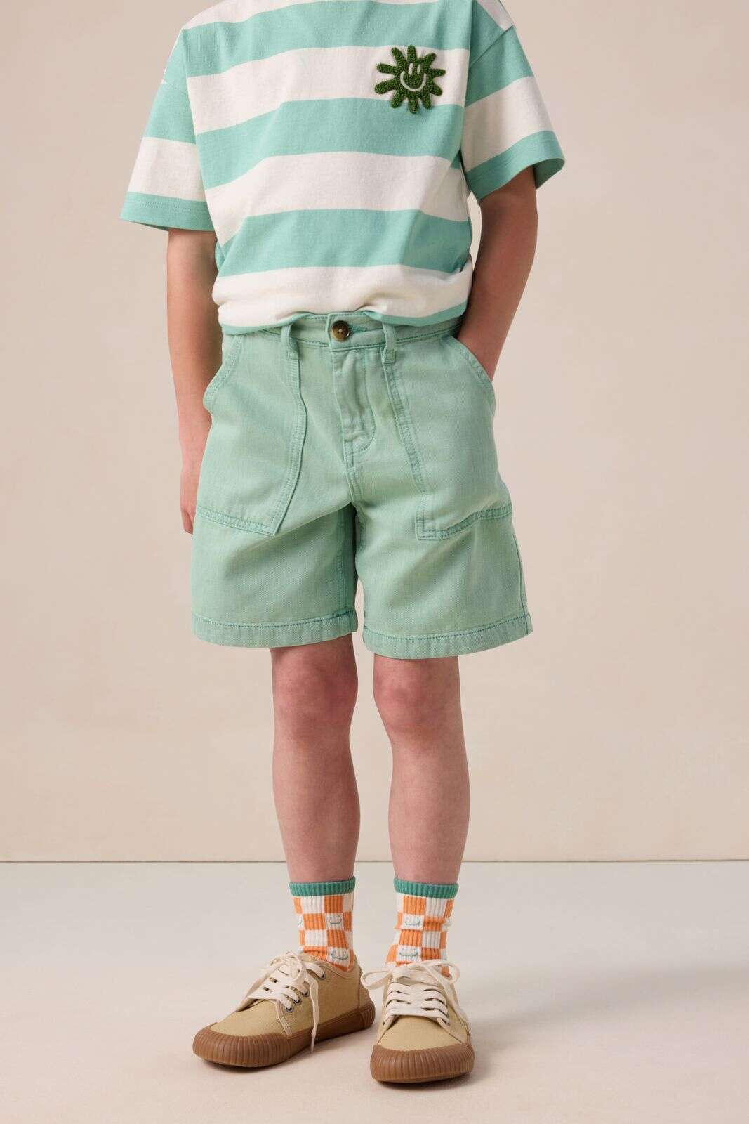 Groene short met opgestikte zakken