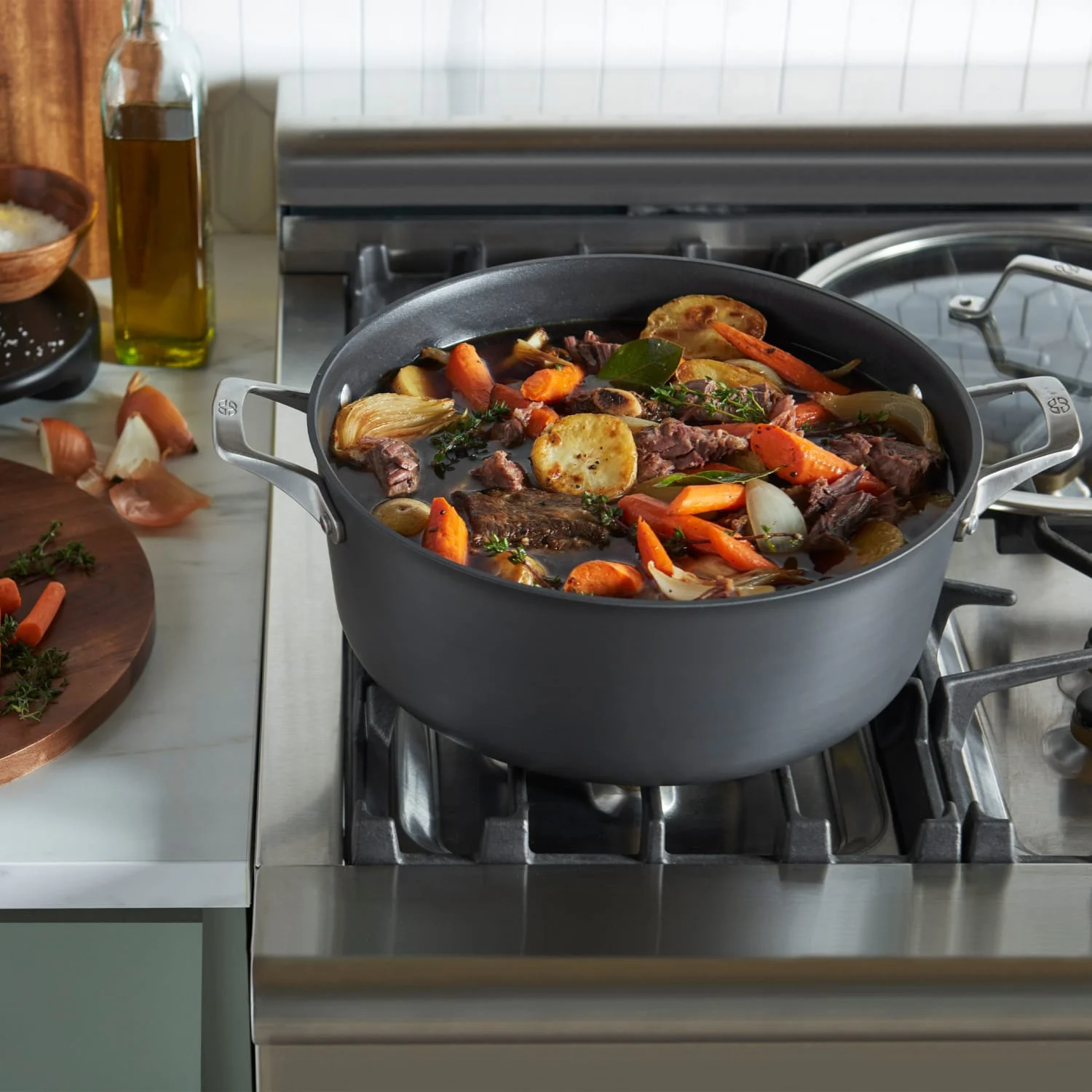 Calphalon Premier Hard - Anodized Nonstick 8.5 - Quart Dutch Oven with Lid
