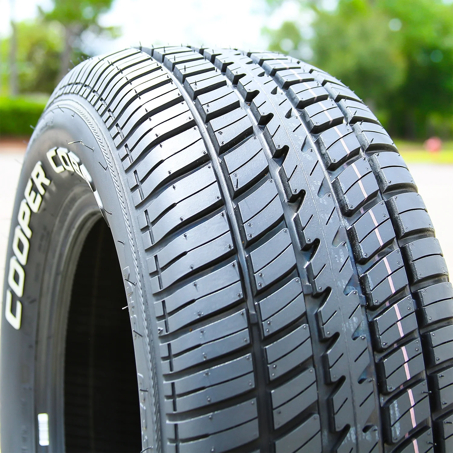 Set of 4 (FOUR) Cooper Cobra Radial G/T 255/60R15 102T A/S All-Season Tires