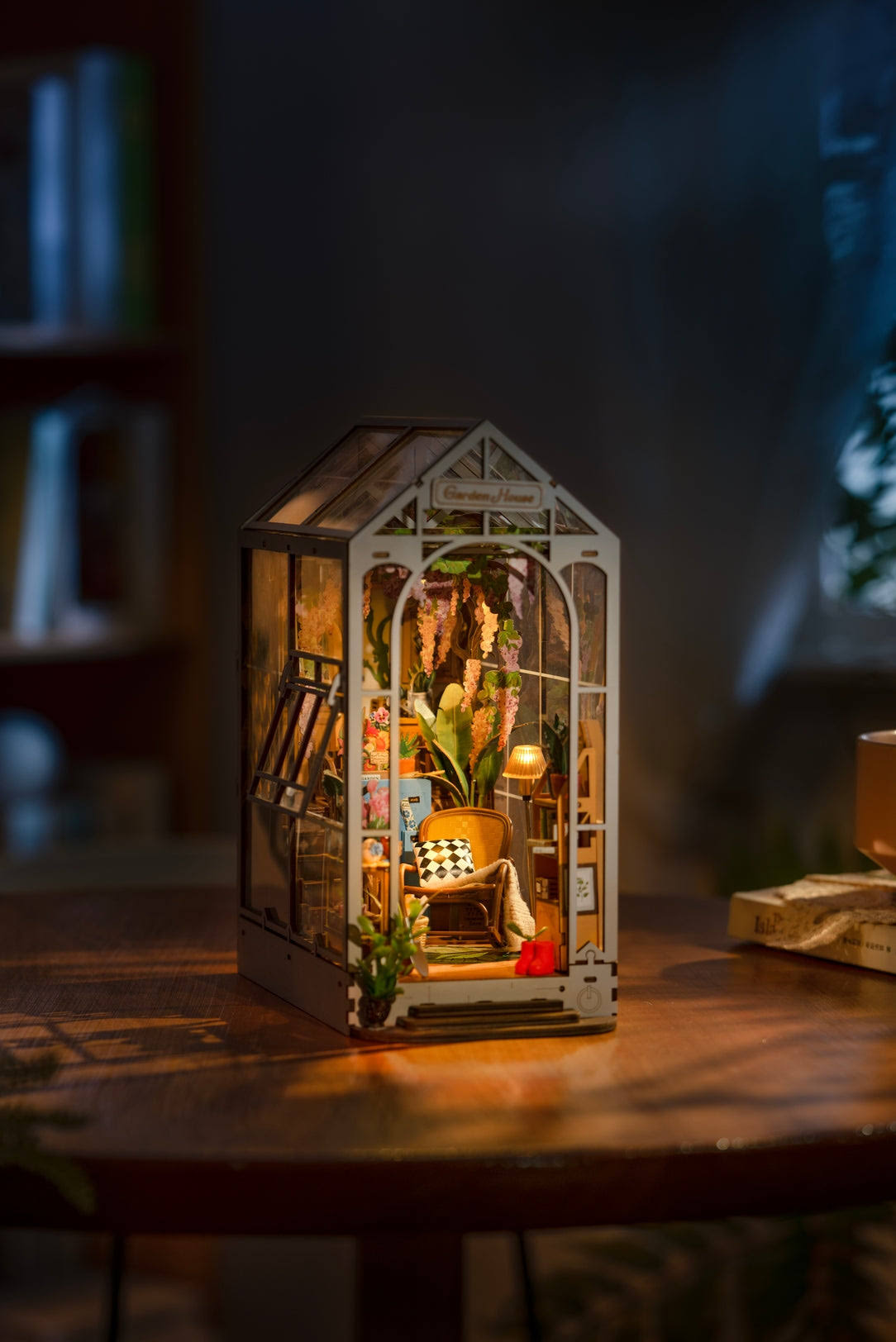 Rolife Holiday Garden House DIY Book Nook Shelf Insert