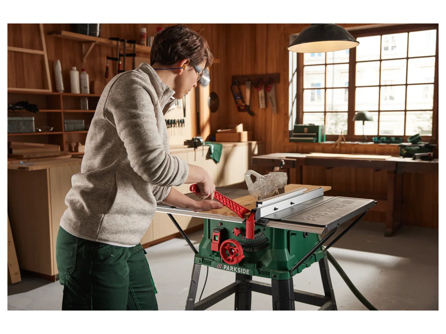 PARKSIDE Scie circulaire de table PTKS 2200 A1, 2200 W
