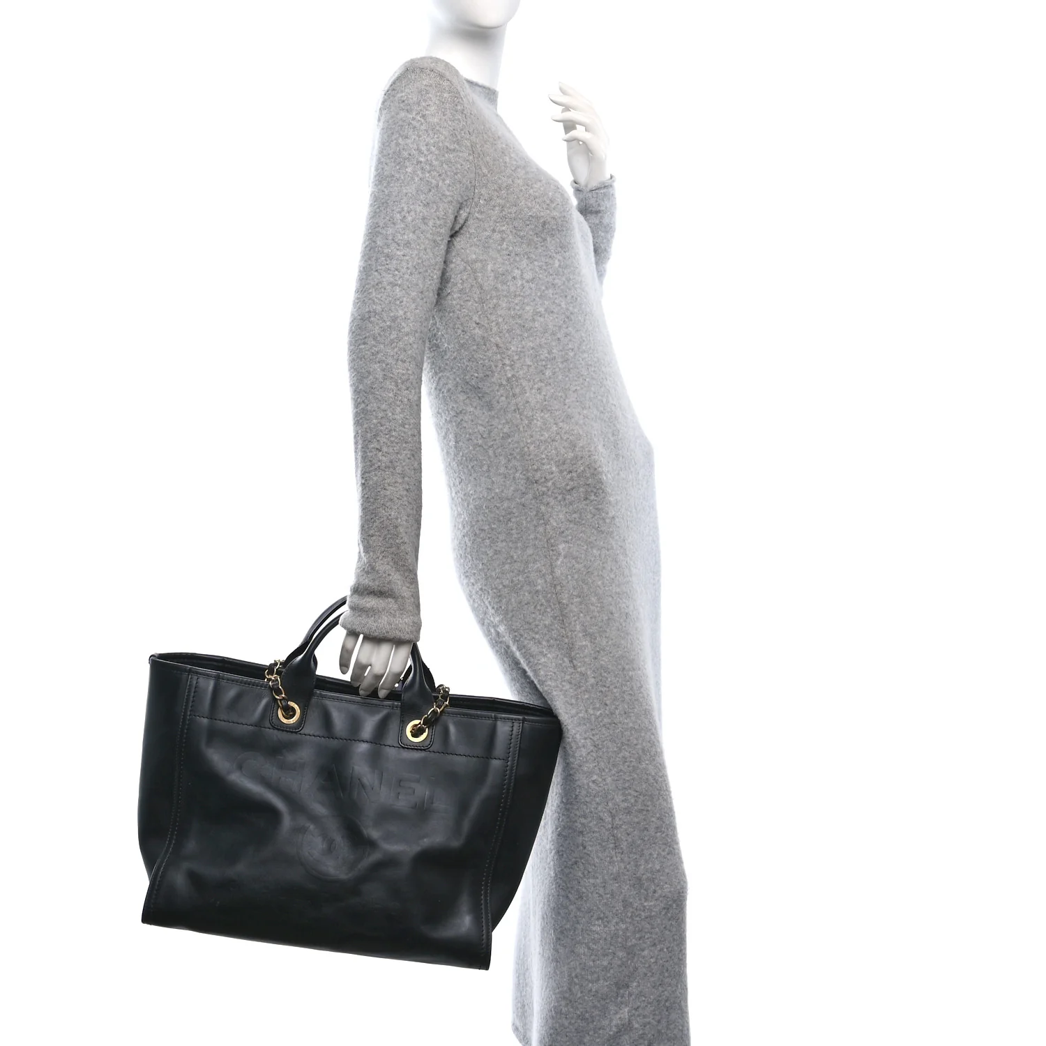 Calfskin Medium Deauville Tote Black