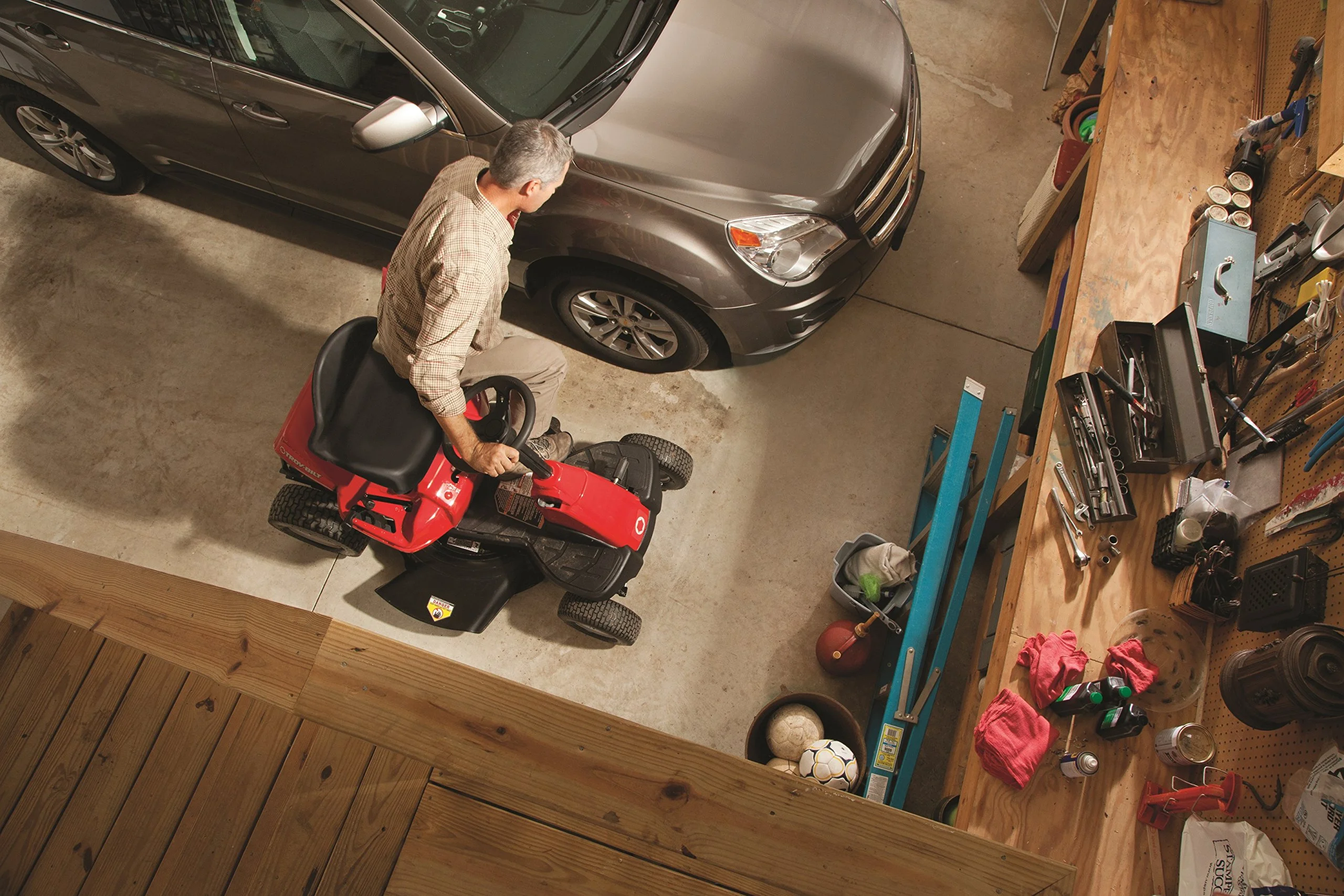Troy - Bilt TB30 30 In. Rear Engine Riding Mower with 6 - Speed Transmission 274102