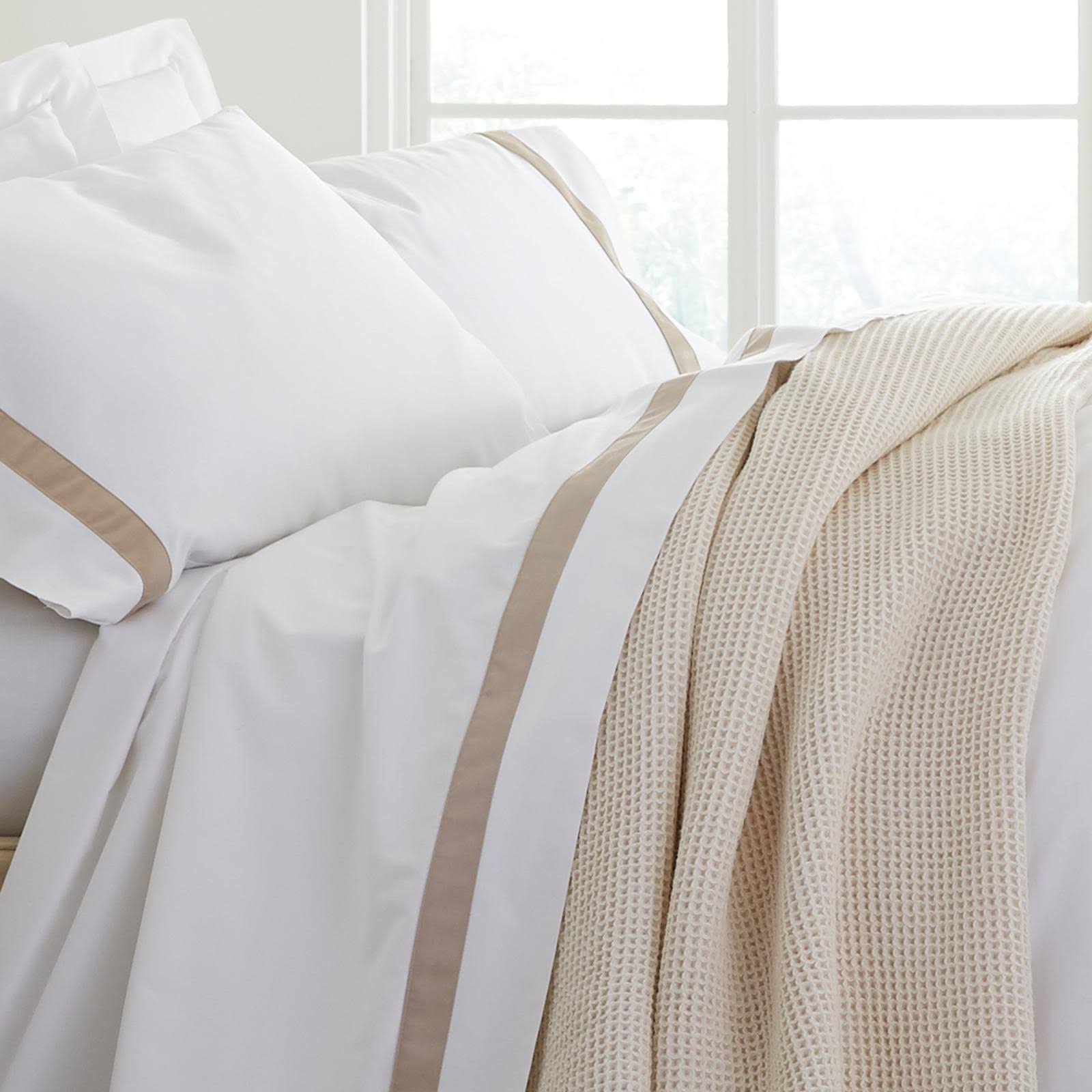 Boll & Branch Waffle Organic Cotton Blanket in Natural