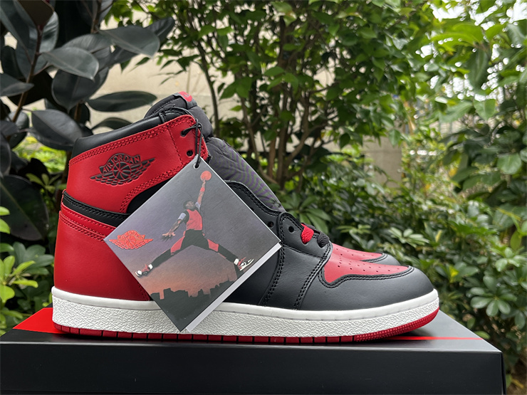 Air Jordan 1 High ’85“Bred”