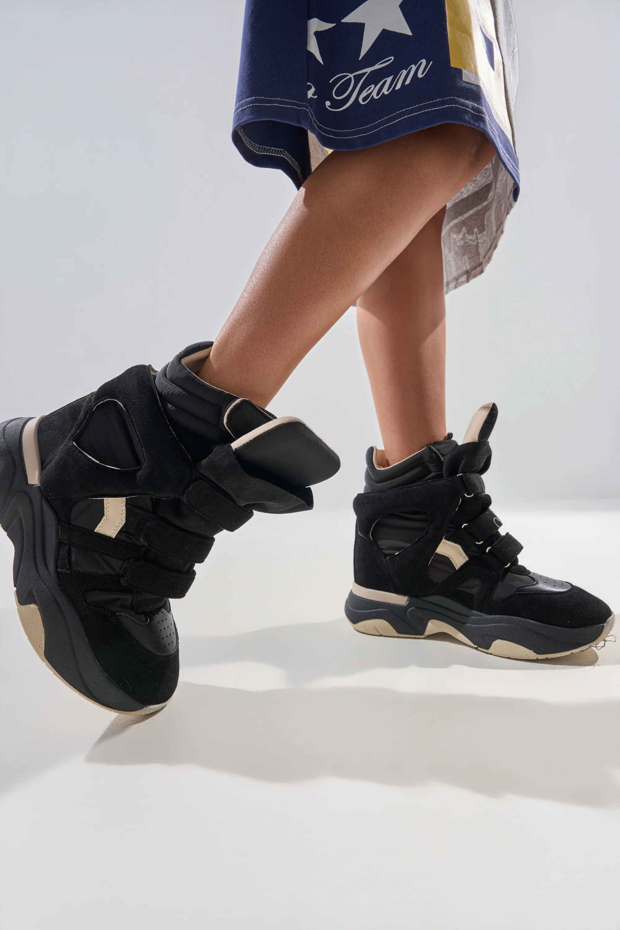 MARANTO CHUNKY BLACK SNEAKER - Akira Store