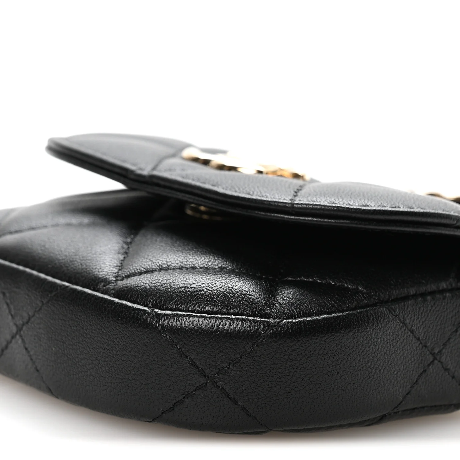 Lambskin Quilted Pearl Top Handle Clutch With Chain Black