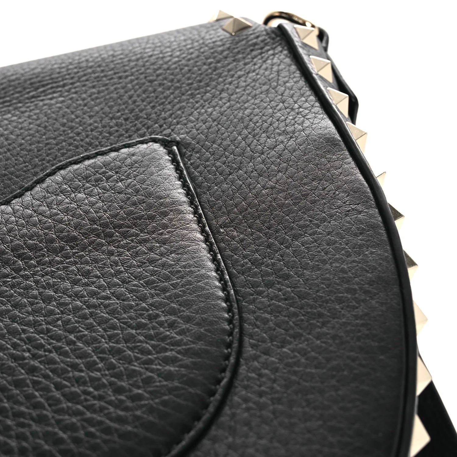 Grained Calfskin Rockstud Saddle Bag Black