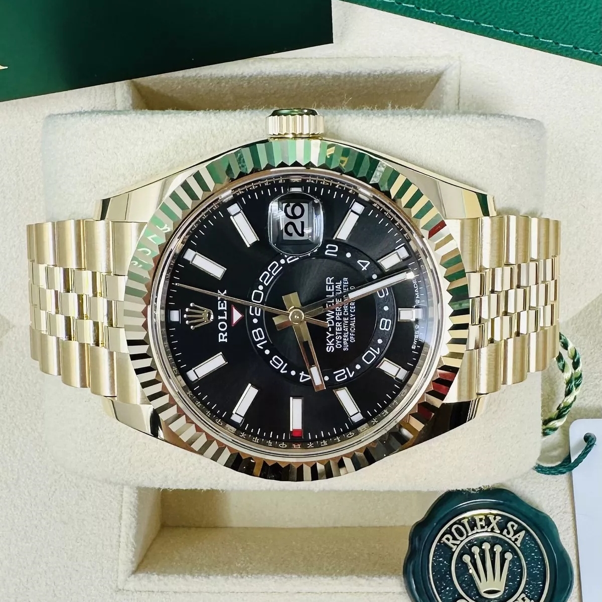 [Super Clone]RLX  Sky-Dweller 42mm Yellow Gold Black Dial Jubilee - 336938【Super Clone】