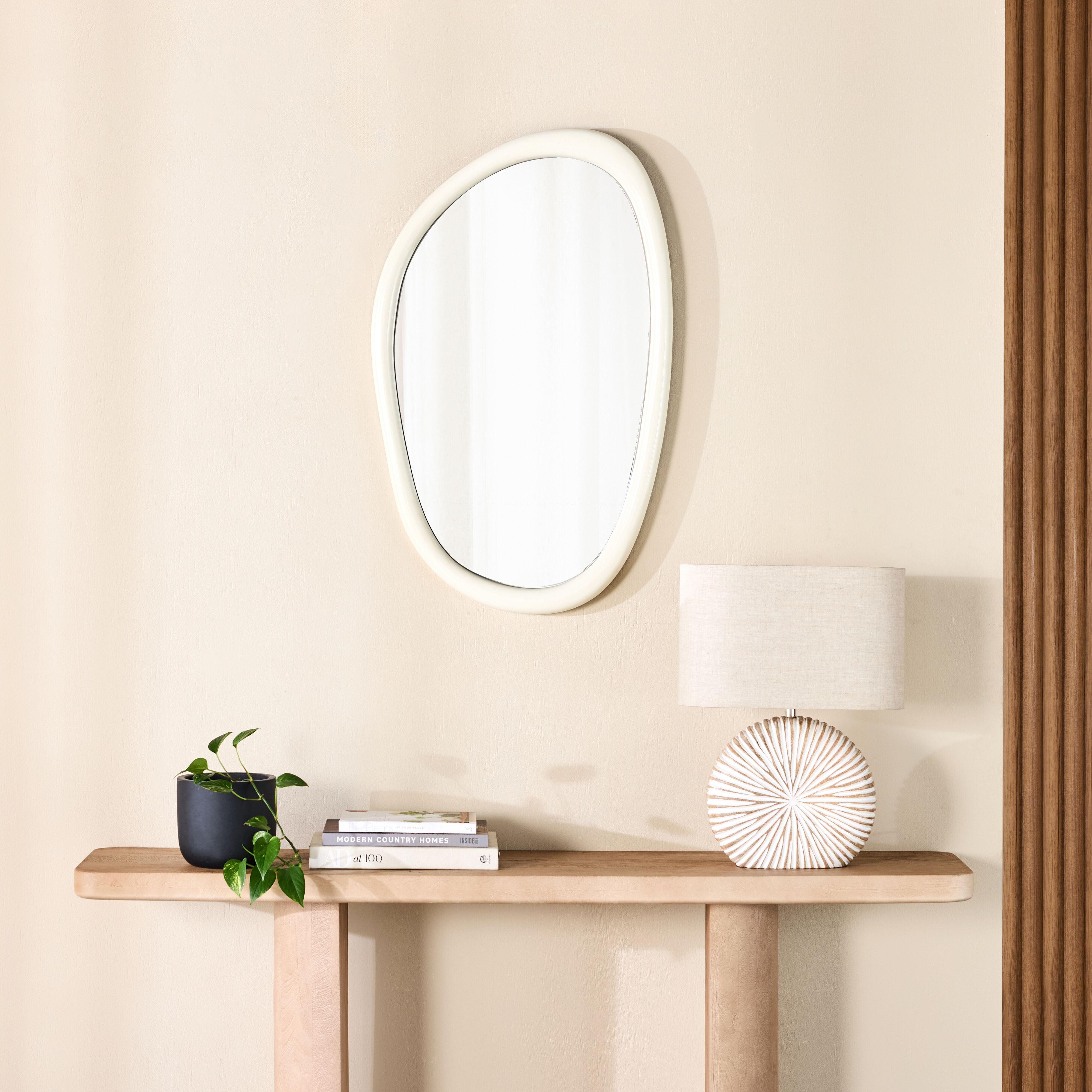 Glossy Fluid Mirror Milky White