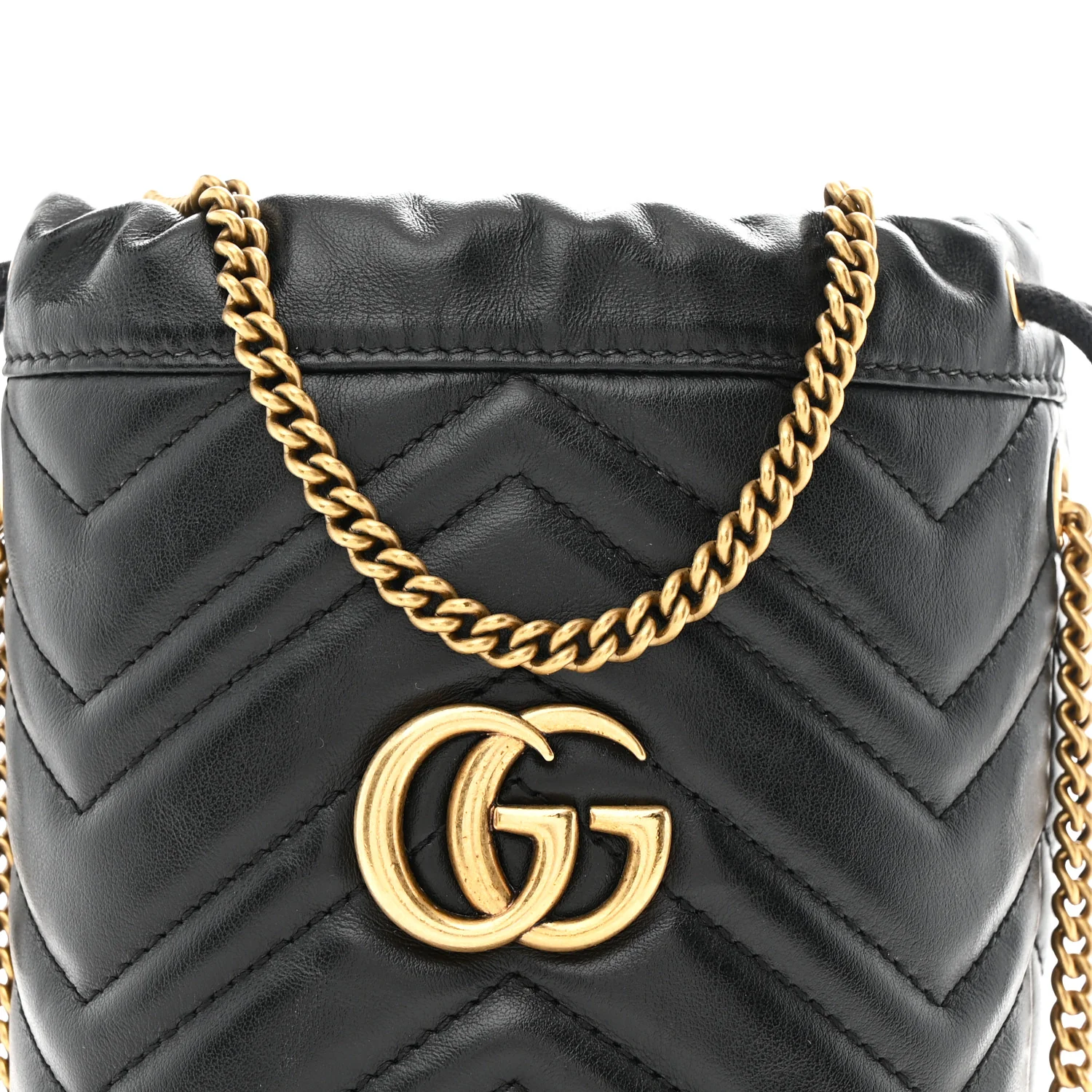 Calfskin Matelasse Mini GG Marmont 2.0 Bucket Bag Black