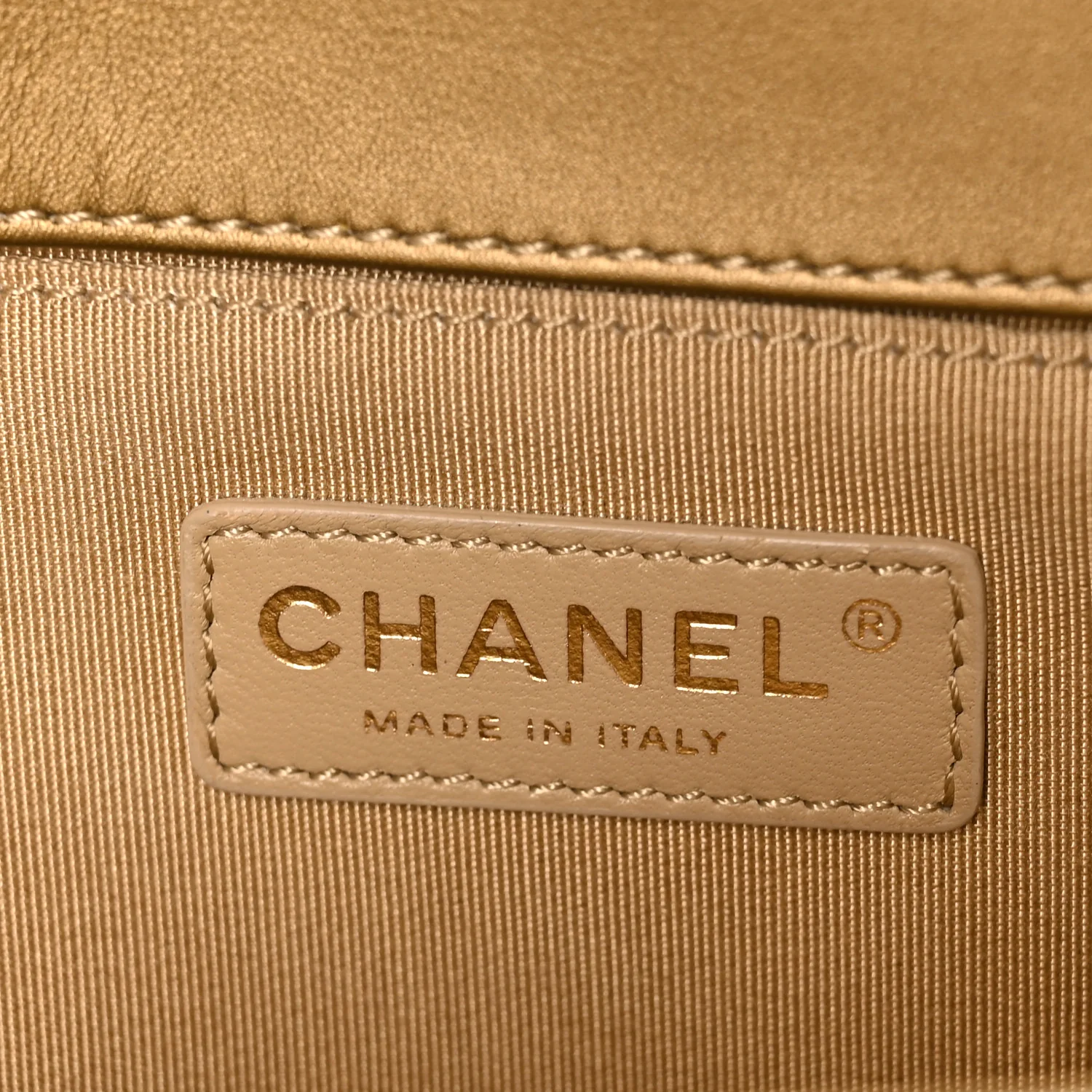 Metallic Patent Calfskin Quilted Medium Boy Flap Gold