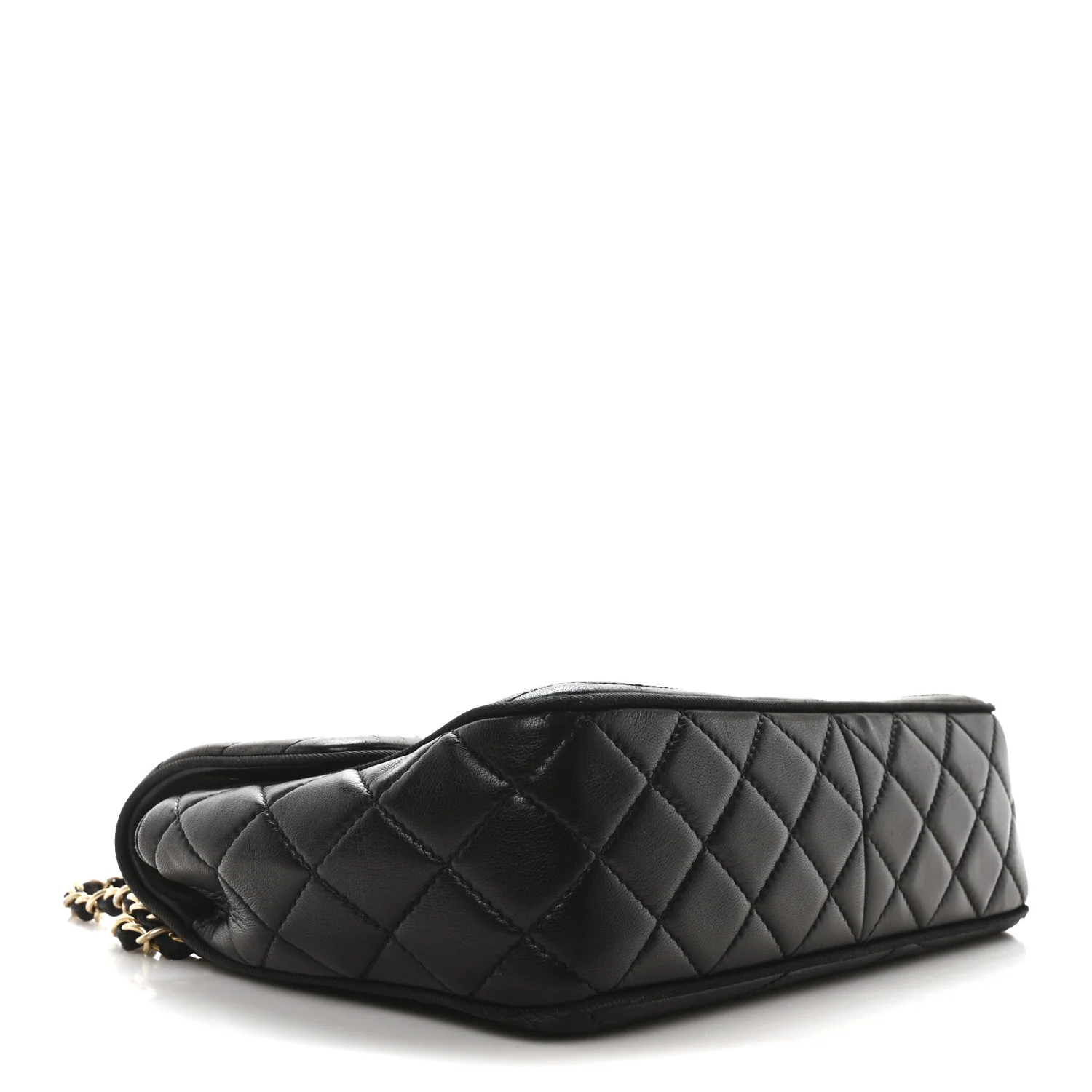 Lambskin Scallop Quilted Medium Pagoda Flap Black