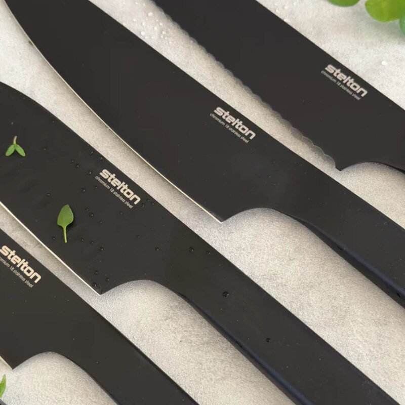 Pure Black knivsett 4 stk svart