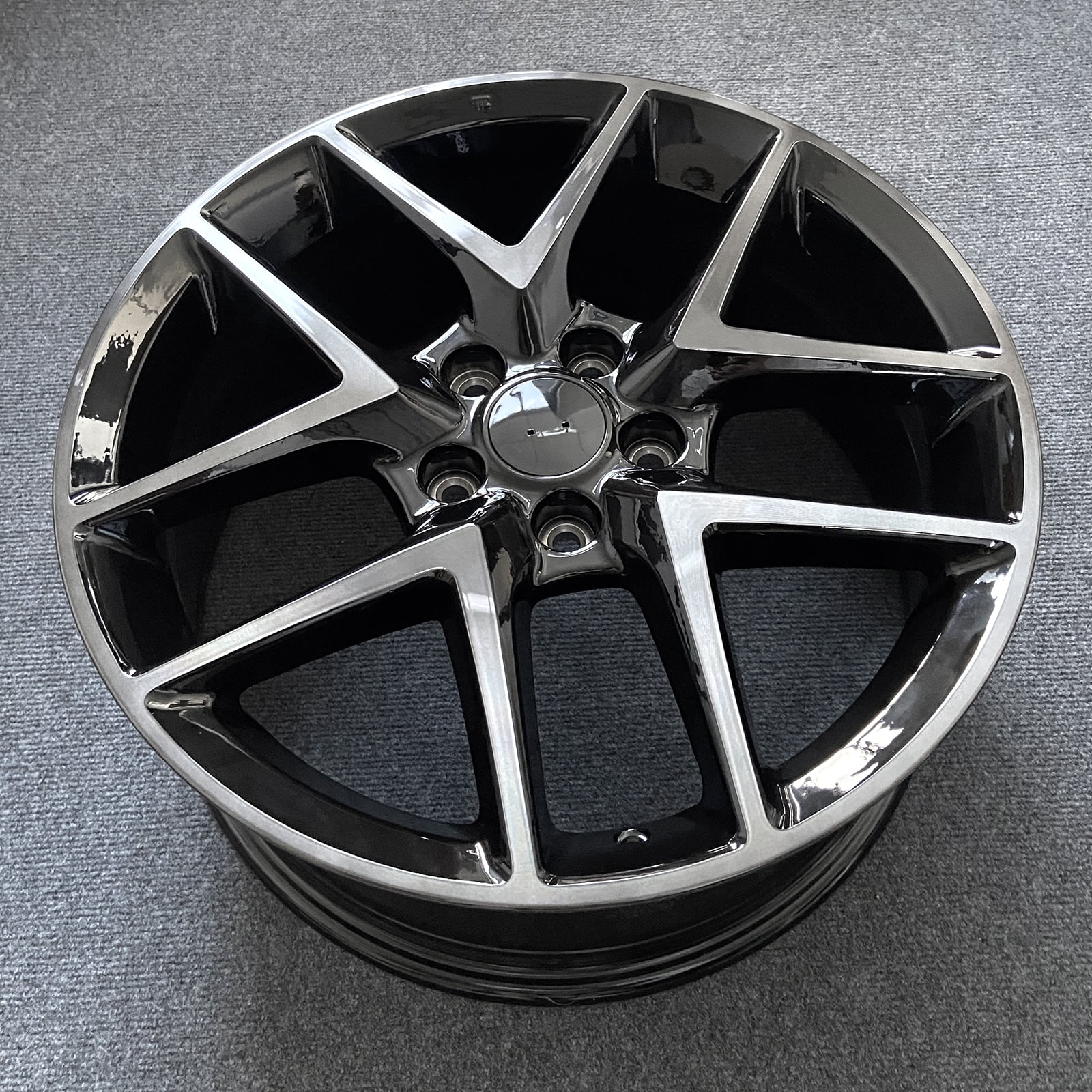 New 18" x 8" Alloy Wheel Rim 2022-2025 for Honda Civic, 18 Inch Machined Smoked Black Replacement Wheels - Image 10