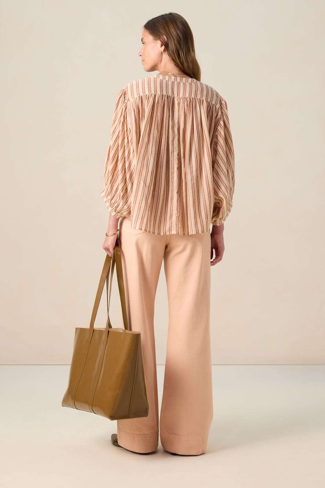 Beige oversized blouse met strepen
