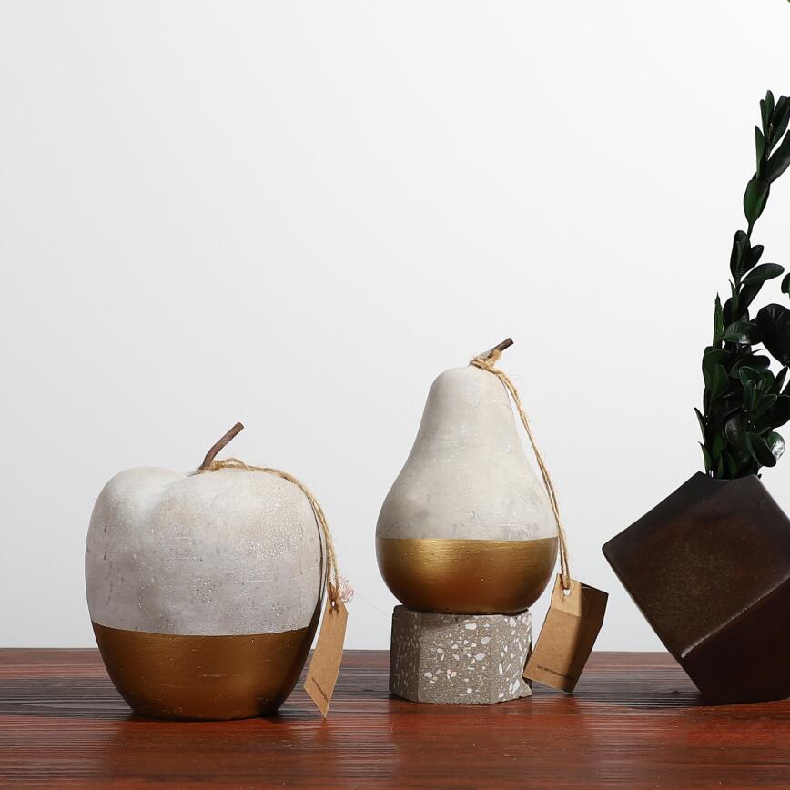 Matte Hotel Ornamental Christmas Decorations / Cement  Home Decoration Accessories with Gold Decor