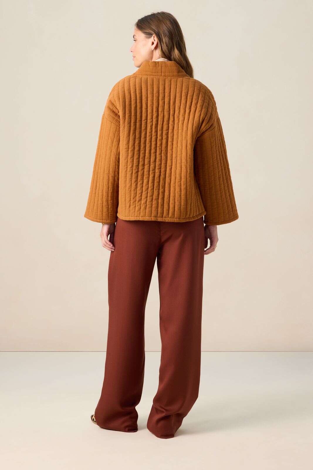 Bruine gewatteerde kimono