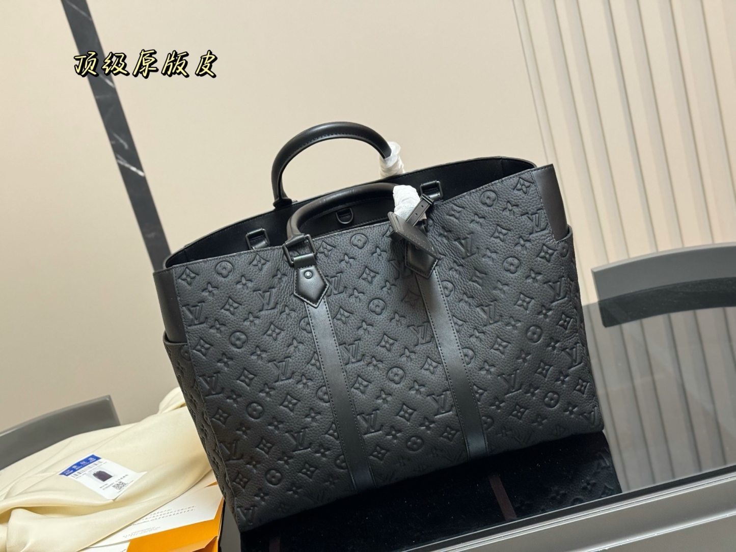 Louis new arrival sac plat tote bag size: 42 * 32cm