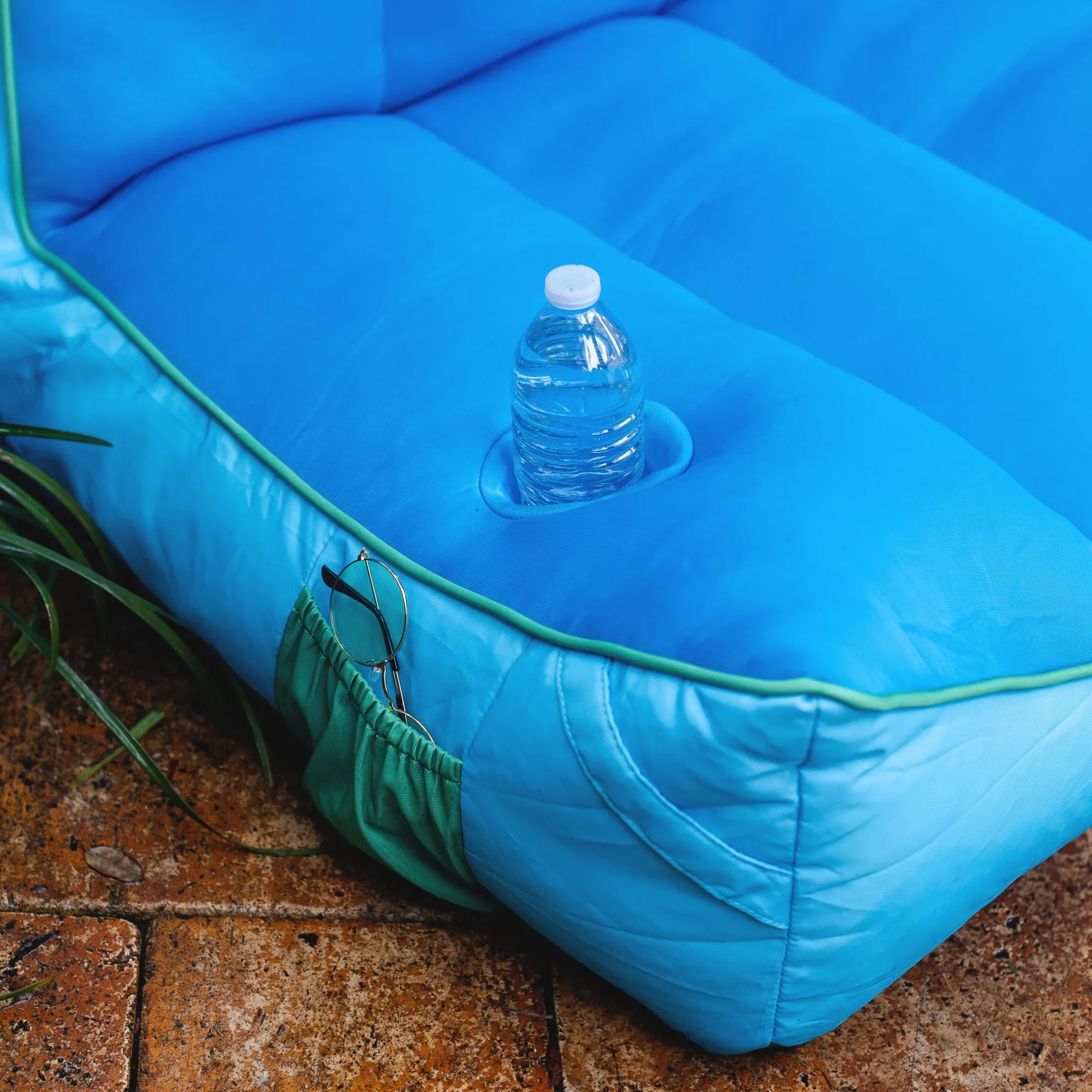Big Joe Captain's Float No Inflation Needed Pool Lounger with Drink Holder, Tropical Hibiscus Aqua Double Sided Mesh, Quick Draining Fabric, 3 feet
