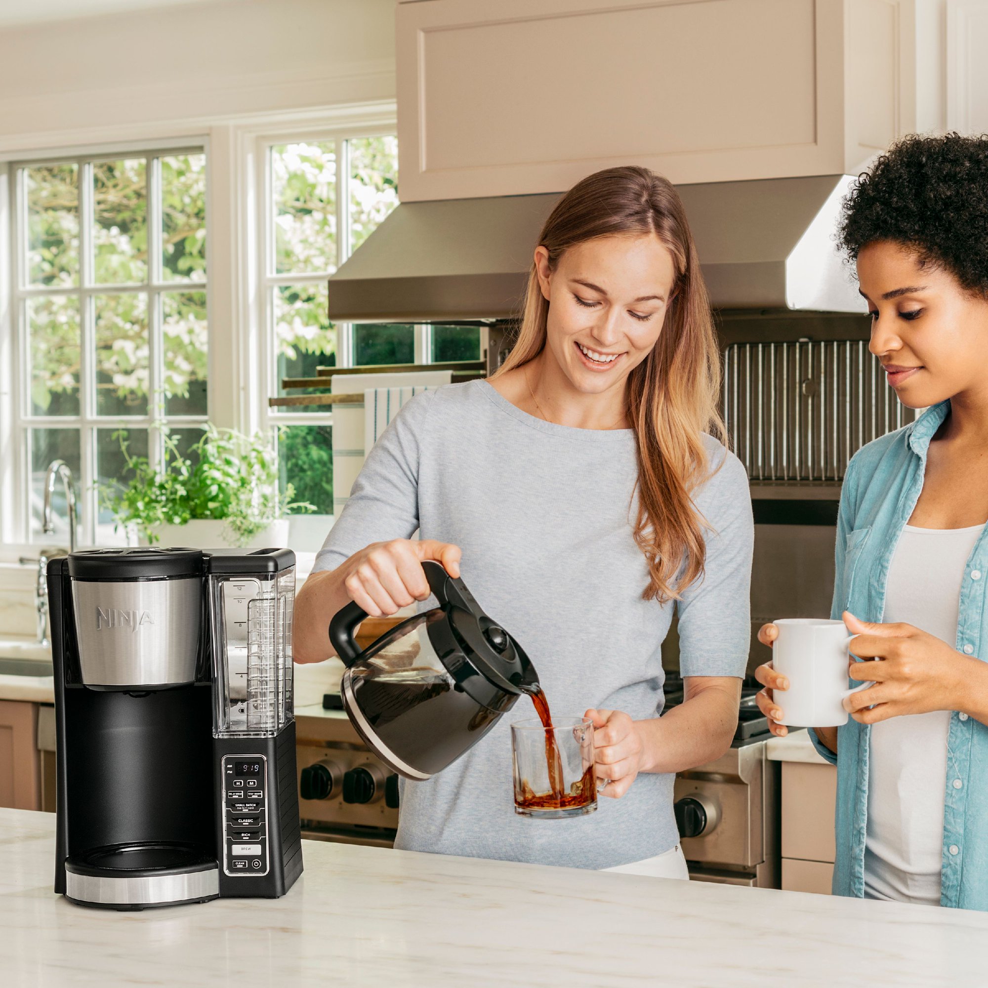 Cafetière programmable Ninja CE200, 12 tasses
