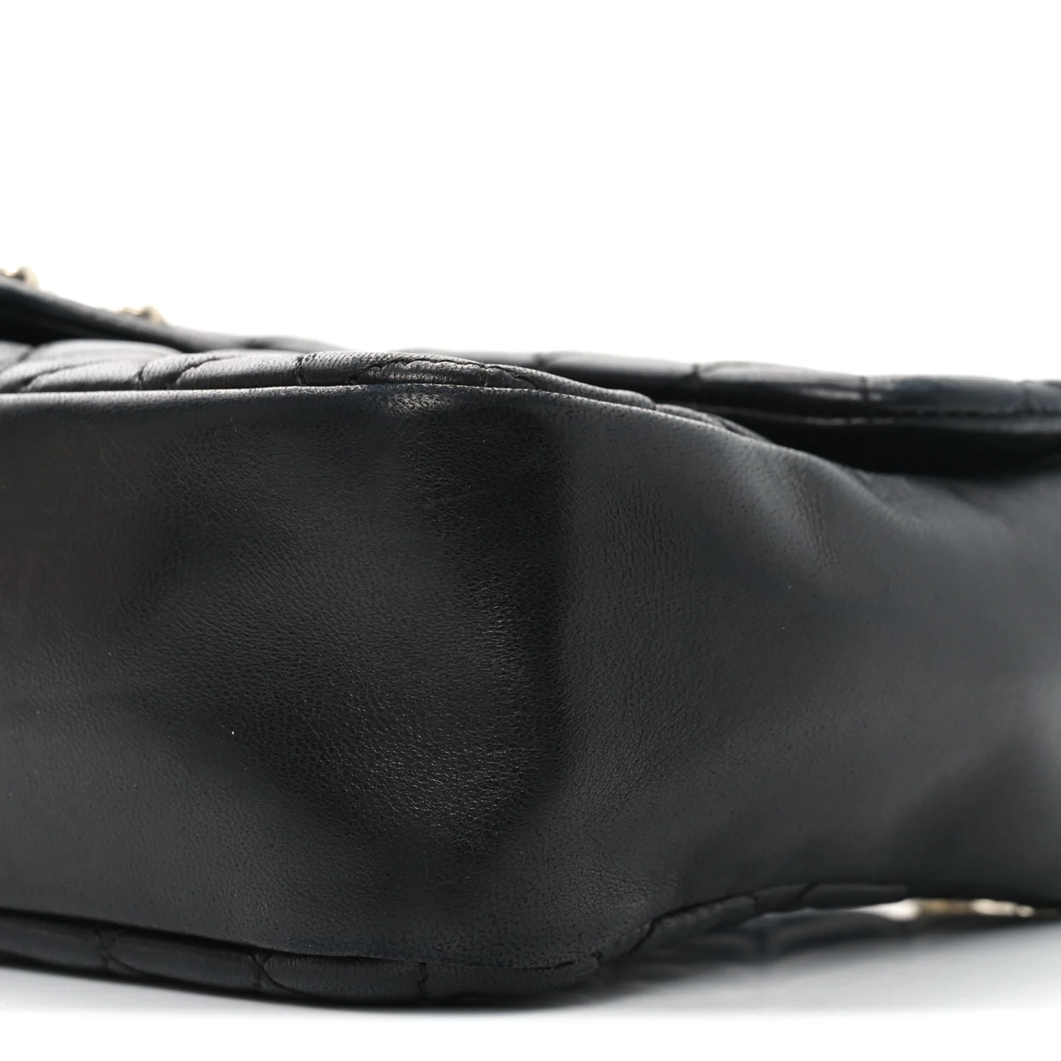 Lambskin Quilted Medium Westminster Pearl Flap Black