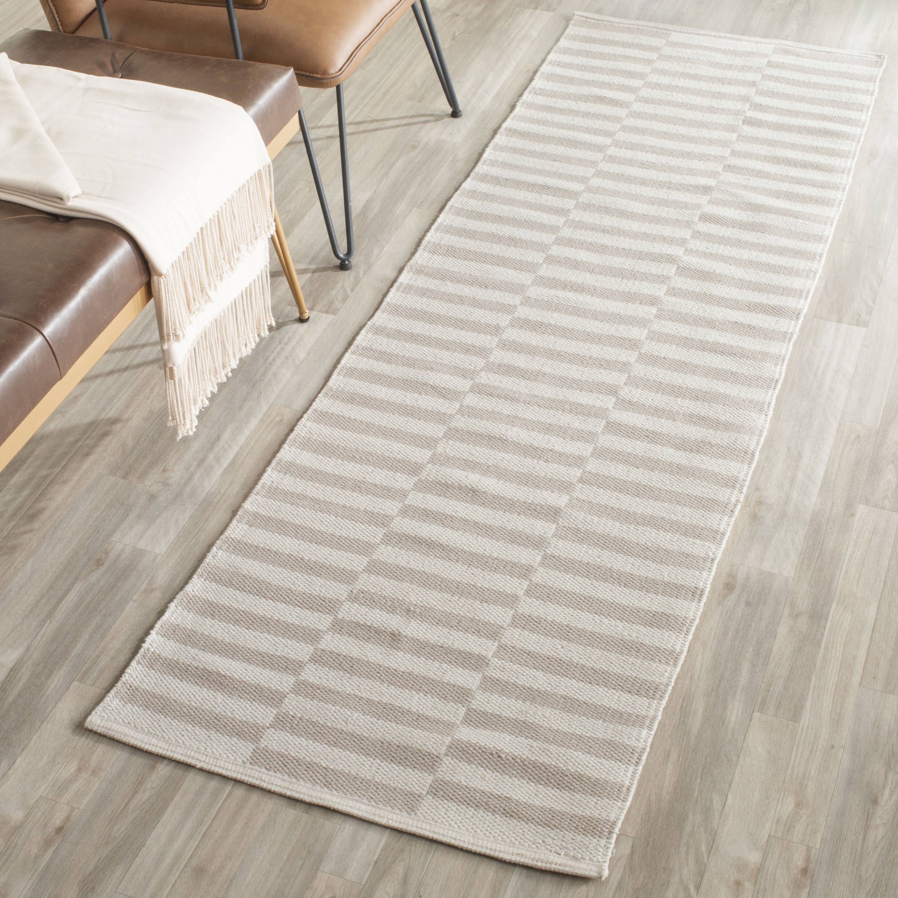 Safavieh Montauk MTK715E 2'3
