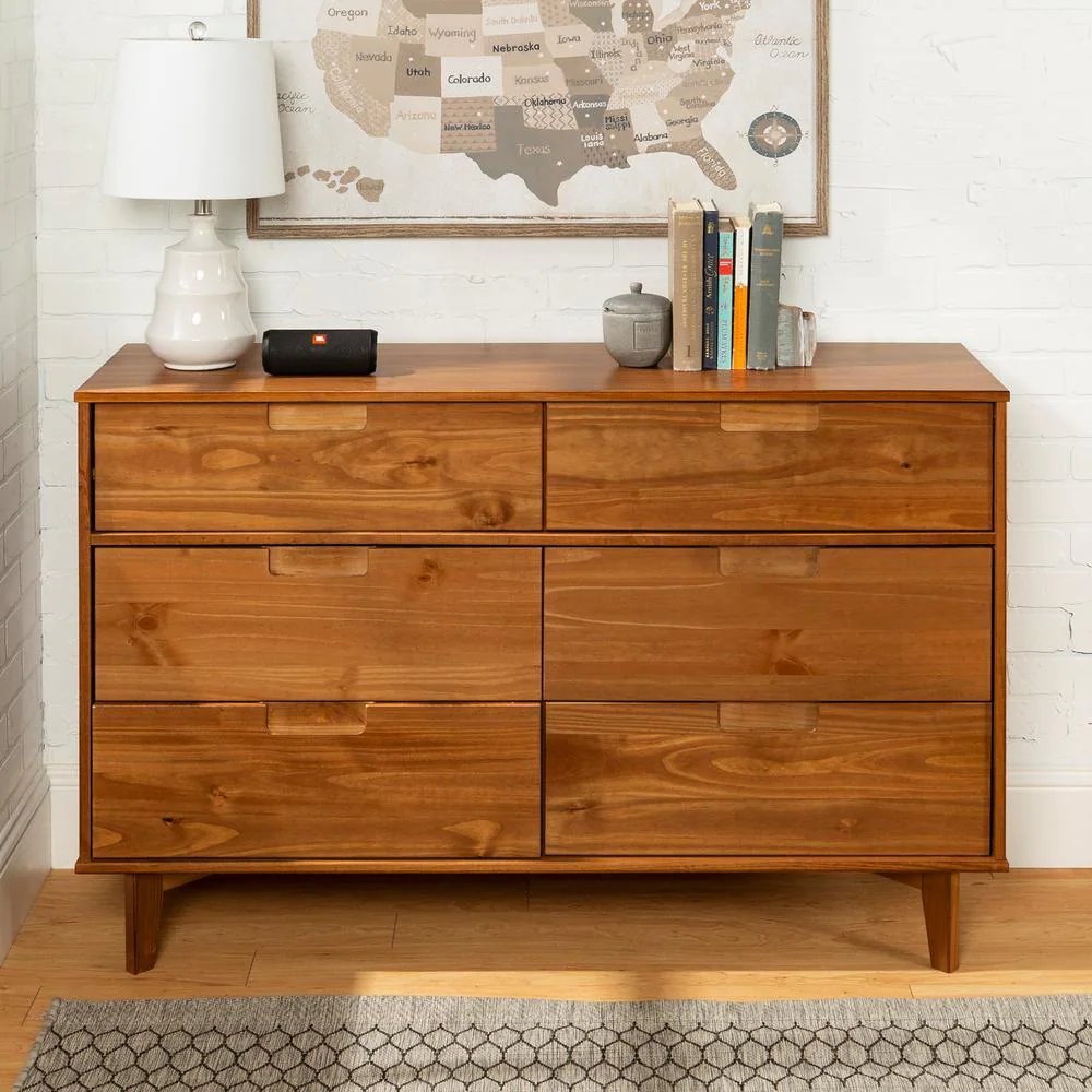 Commode en bois caramel à 6 tiroirs, style moderne du milieu du siècle