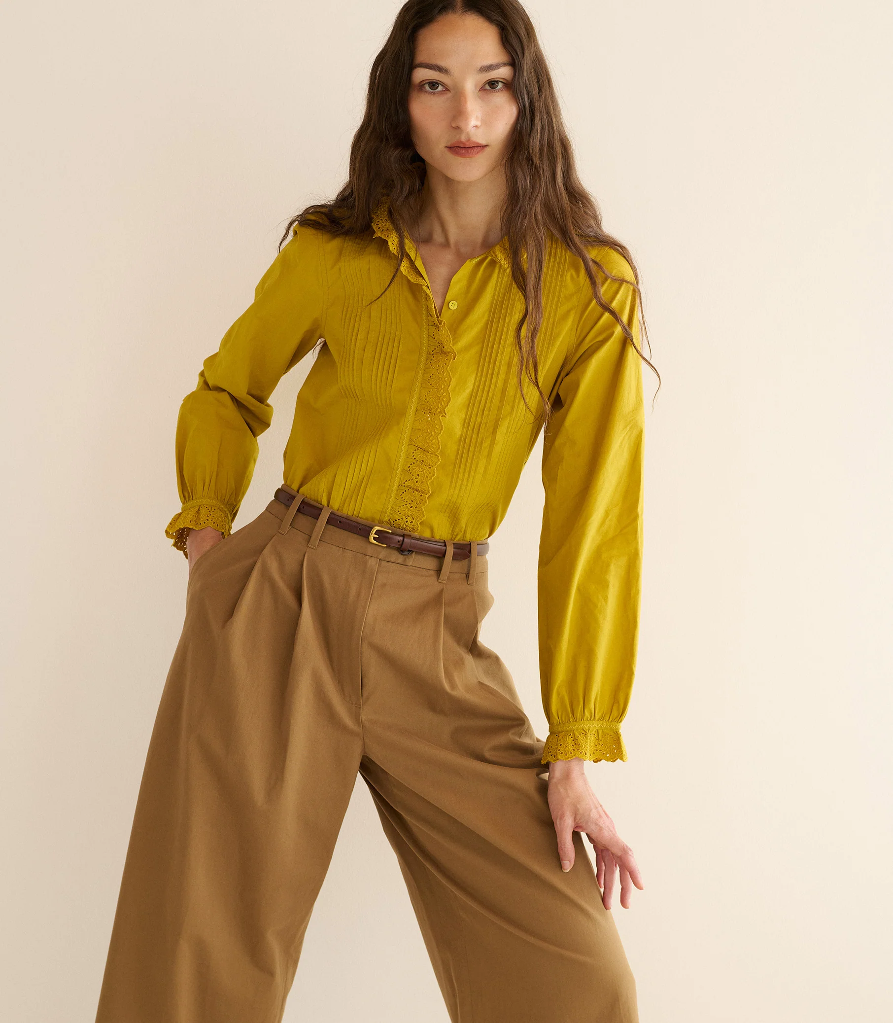 LEANDRA TOP -- OAKMOSS