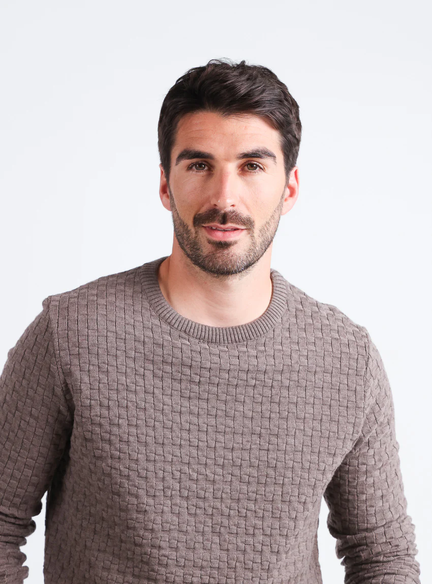 Pull homme damier en laine beige taupe