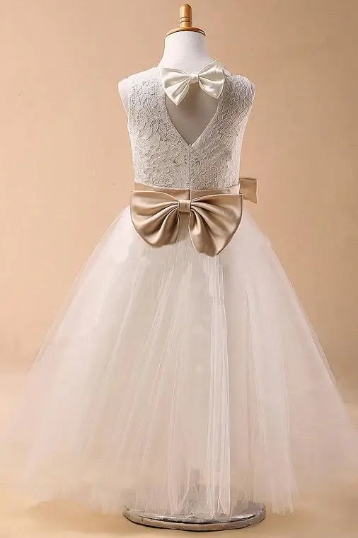 Ball Gown Jewel Sleeveless Bowknot Long Tulle Flower Girl Dresses With Sash DM702