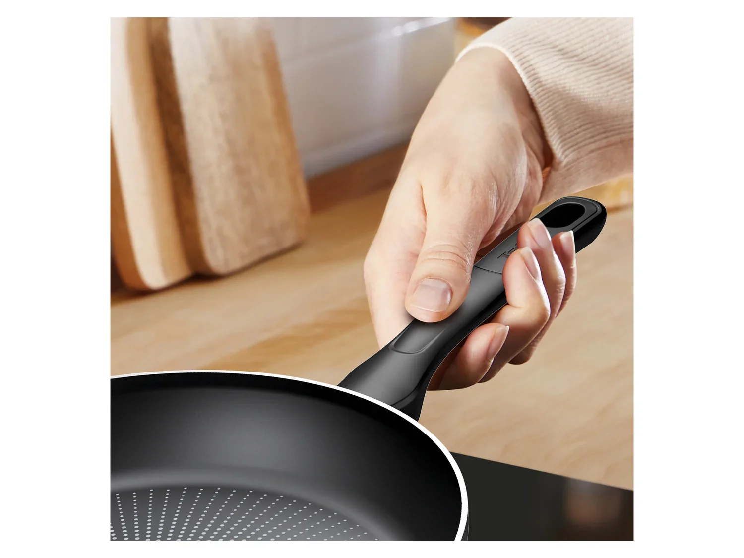 Tefal Pole Resist Essential,  24 cm