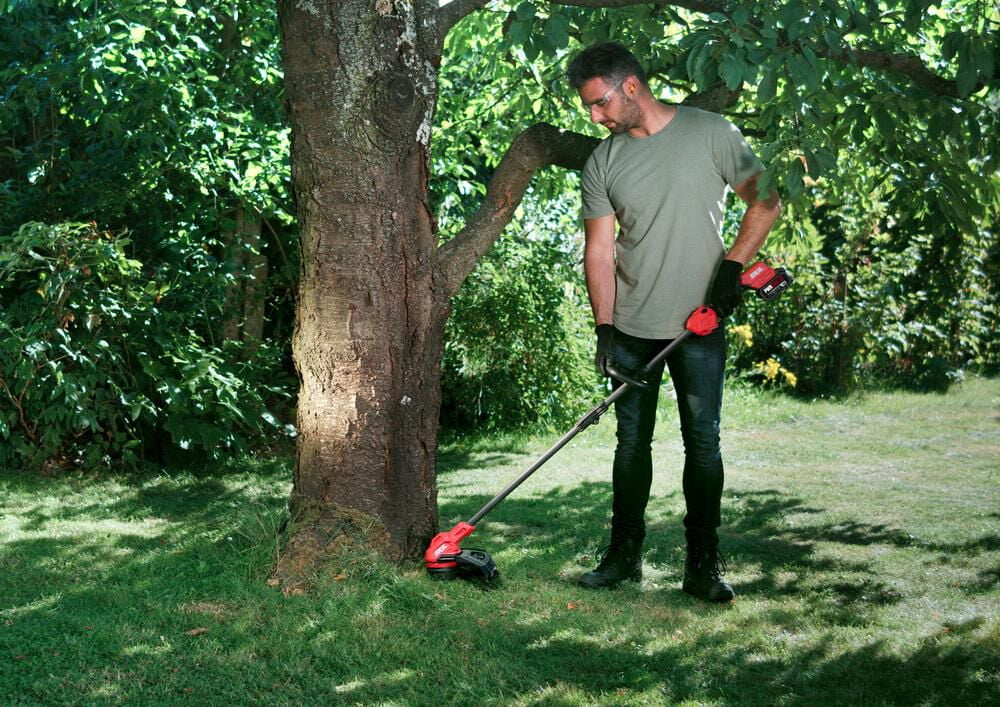 LT4823B-10 PWR CORE 20 20V 13'' Brushless String Trimmer w/ 4.0Ah Battery Charger - Image 7