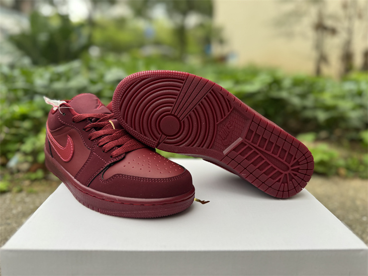 Jordan Air Jordan 1 SE Valentine's Day