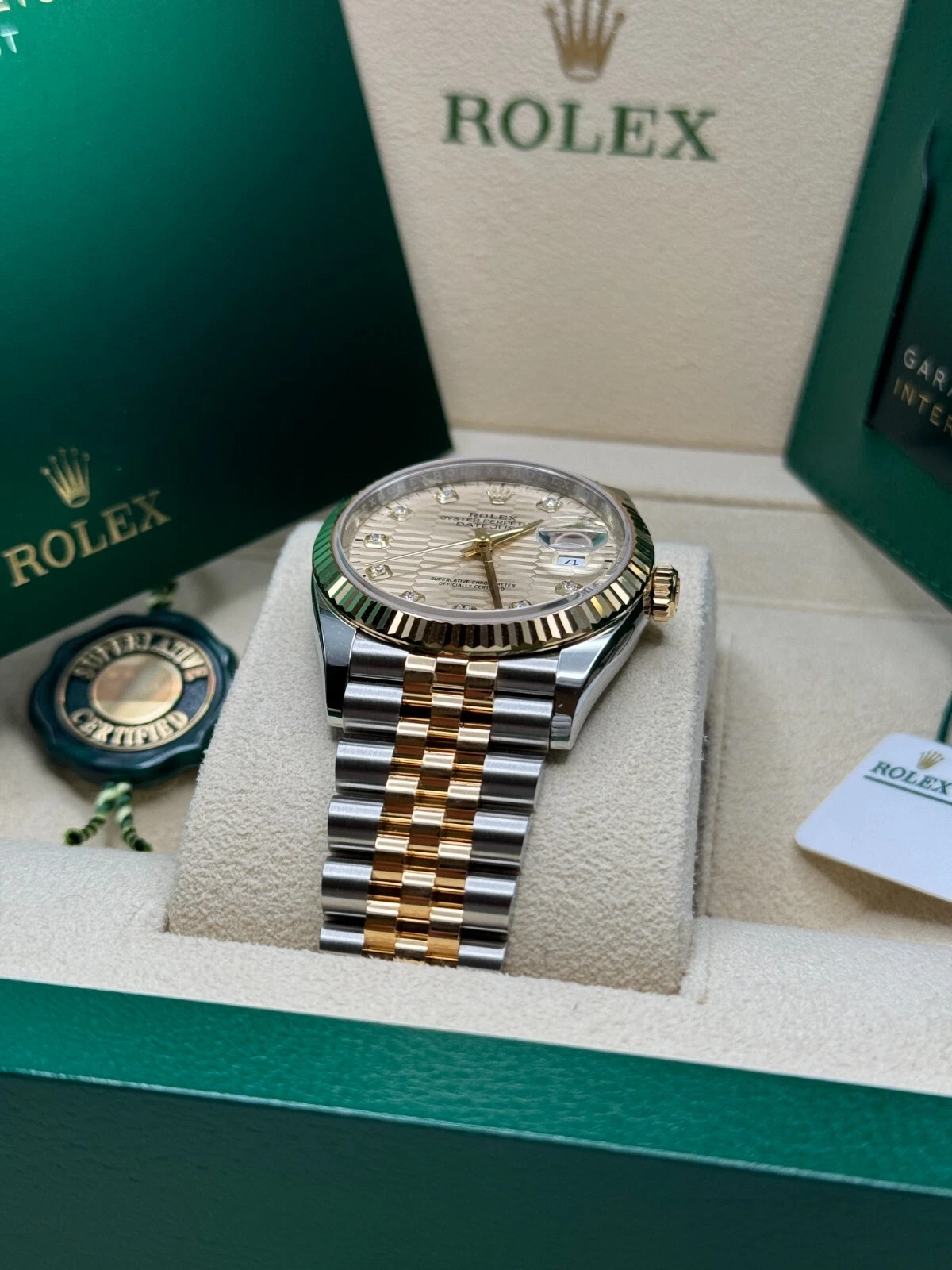 [Super Clone]RLX  Datejust 36mm 126233-0045 Champagne Fluted Motif Diamond Dial Jubilee Bracelet