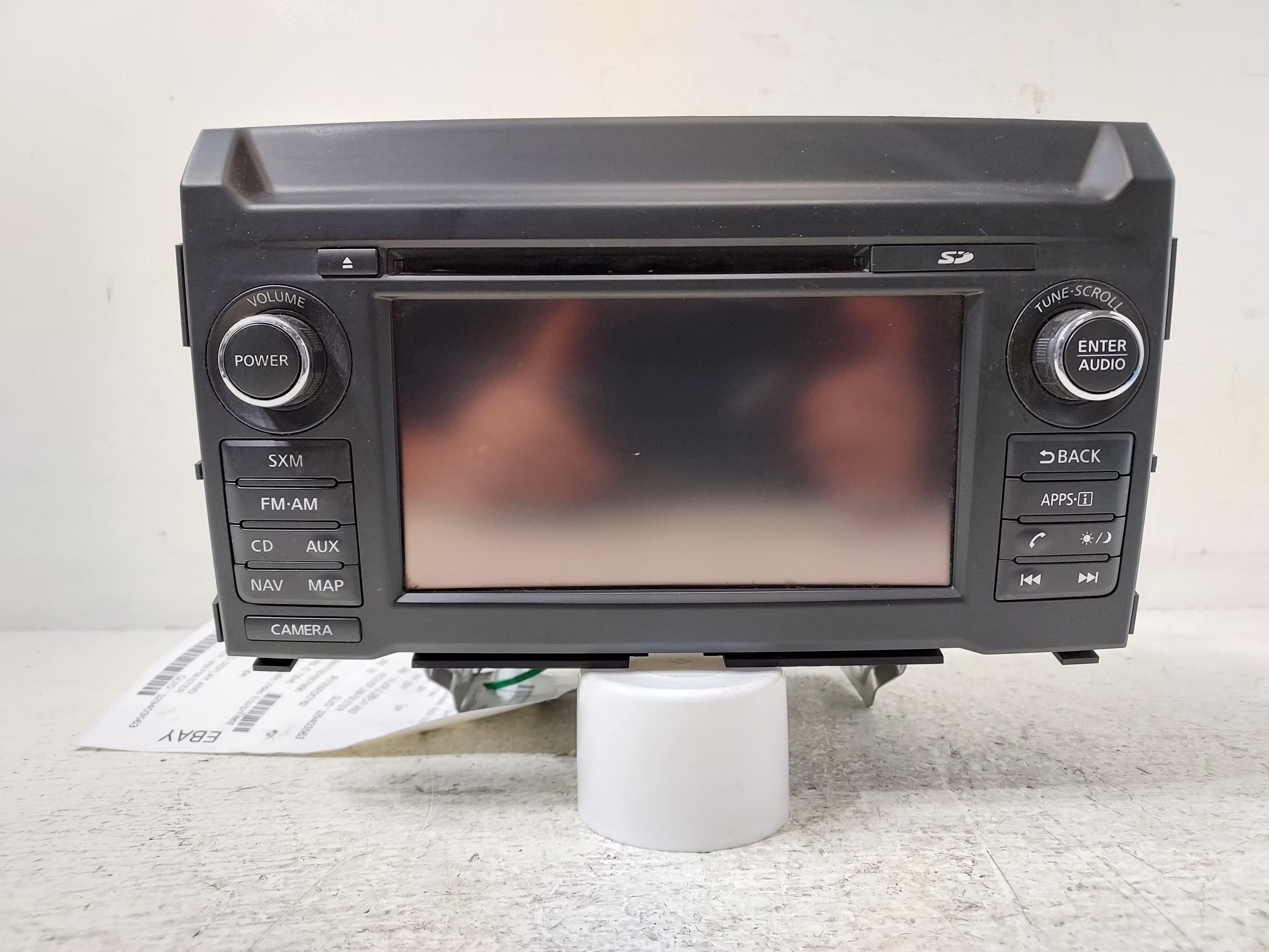 Pre-Owned 2017 Nissan Titan AM FM CD Player Radio Receiver w/ Navigation OEM LKQ (Good)
