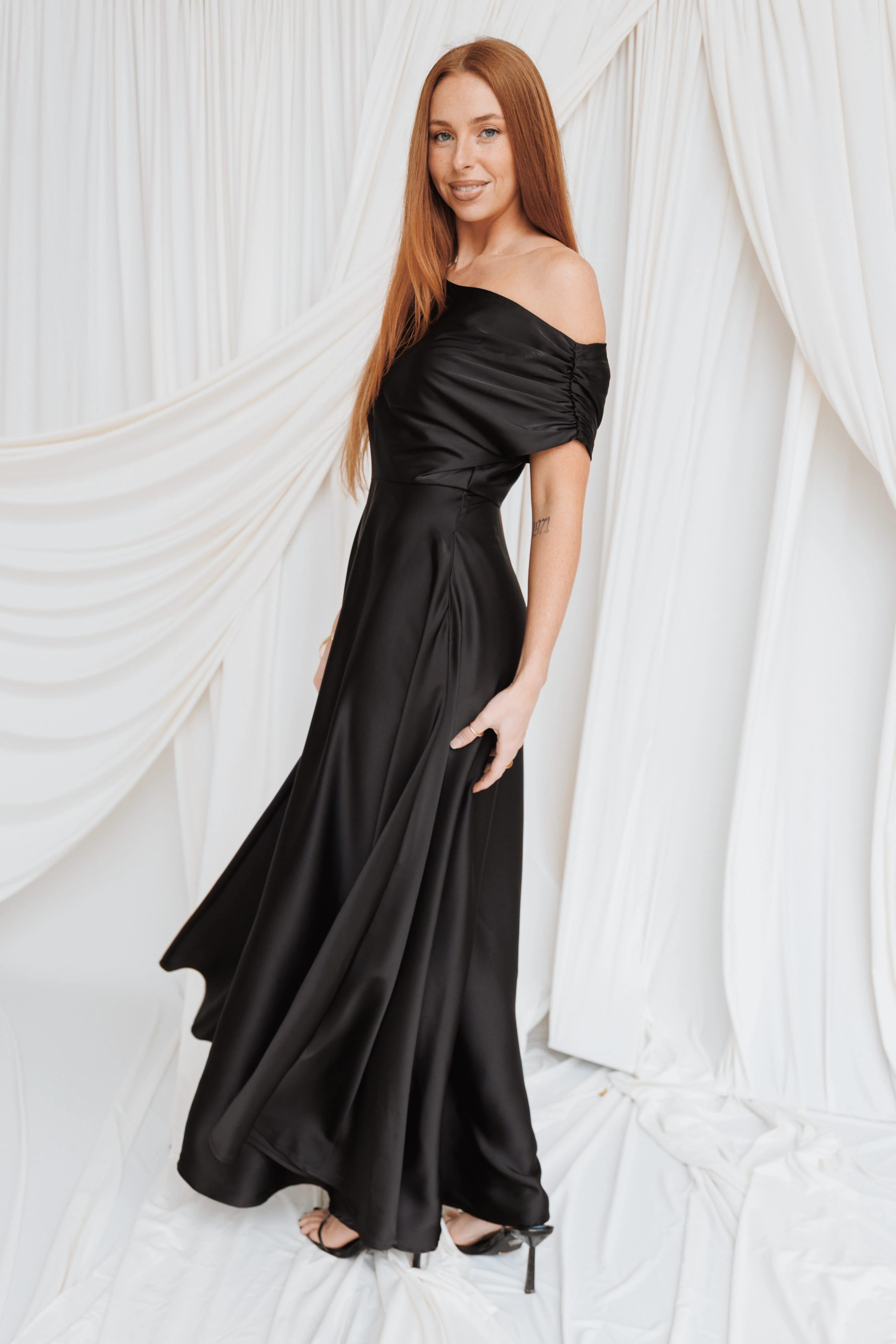 Alyce Maxi Dress - Black