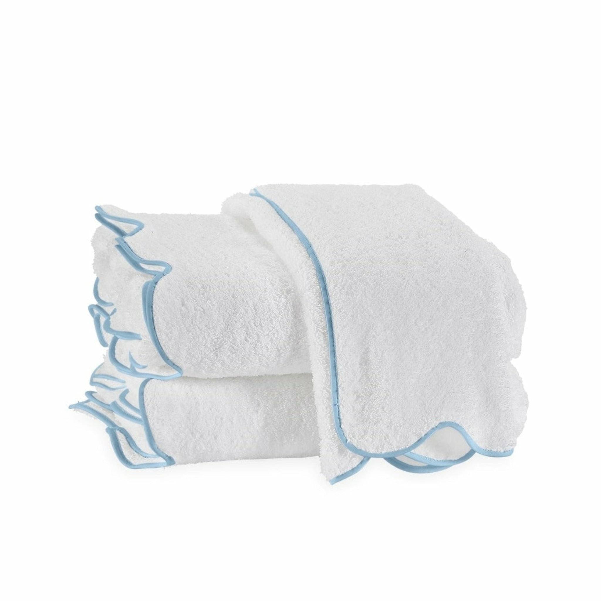 Matouk Cairo Scallop Bath Towel - Light Blue