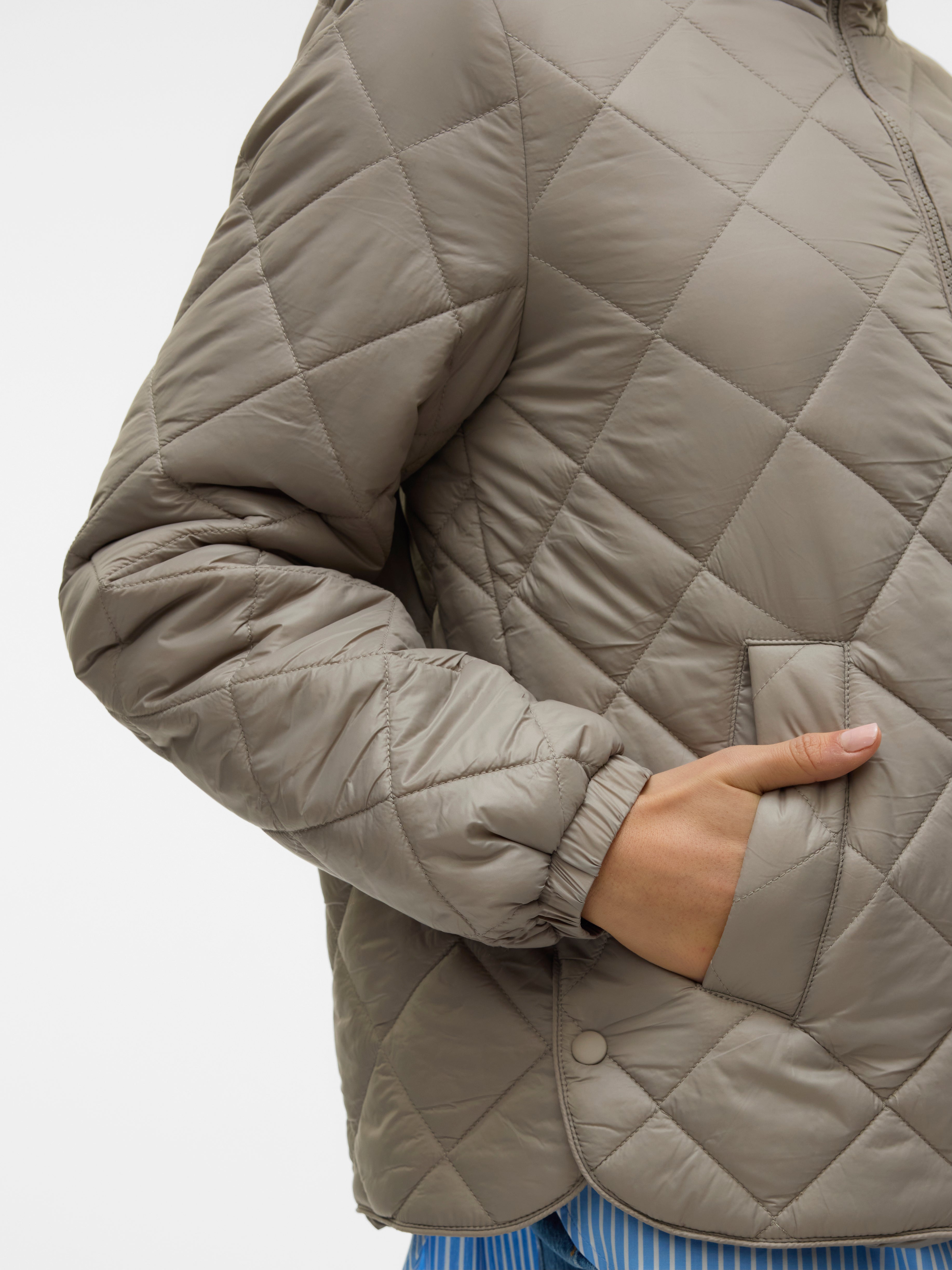VERO MODA® VMSKYLAR Quilted Jacket