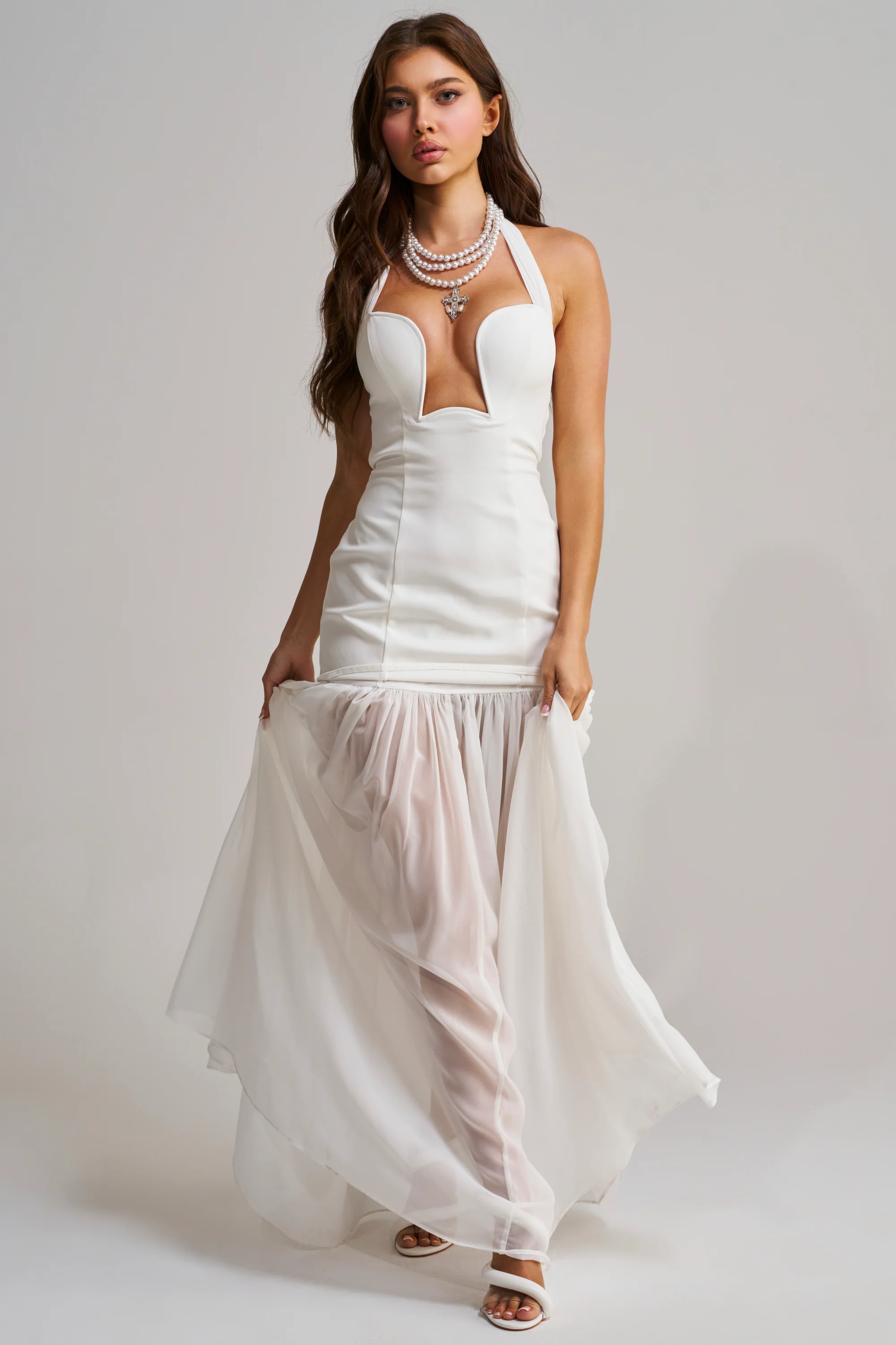 ANGEL ENERGY MAXI DRESS IN WHITE - Akira Store