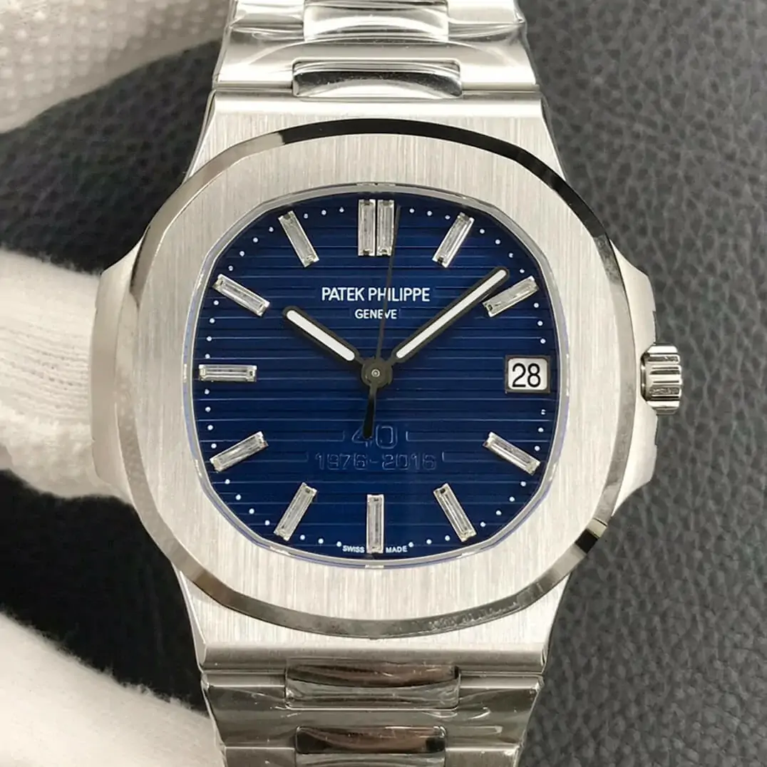 Patek Philippe Nautilus 5711 / 1P 3K Factory Silver Strap