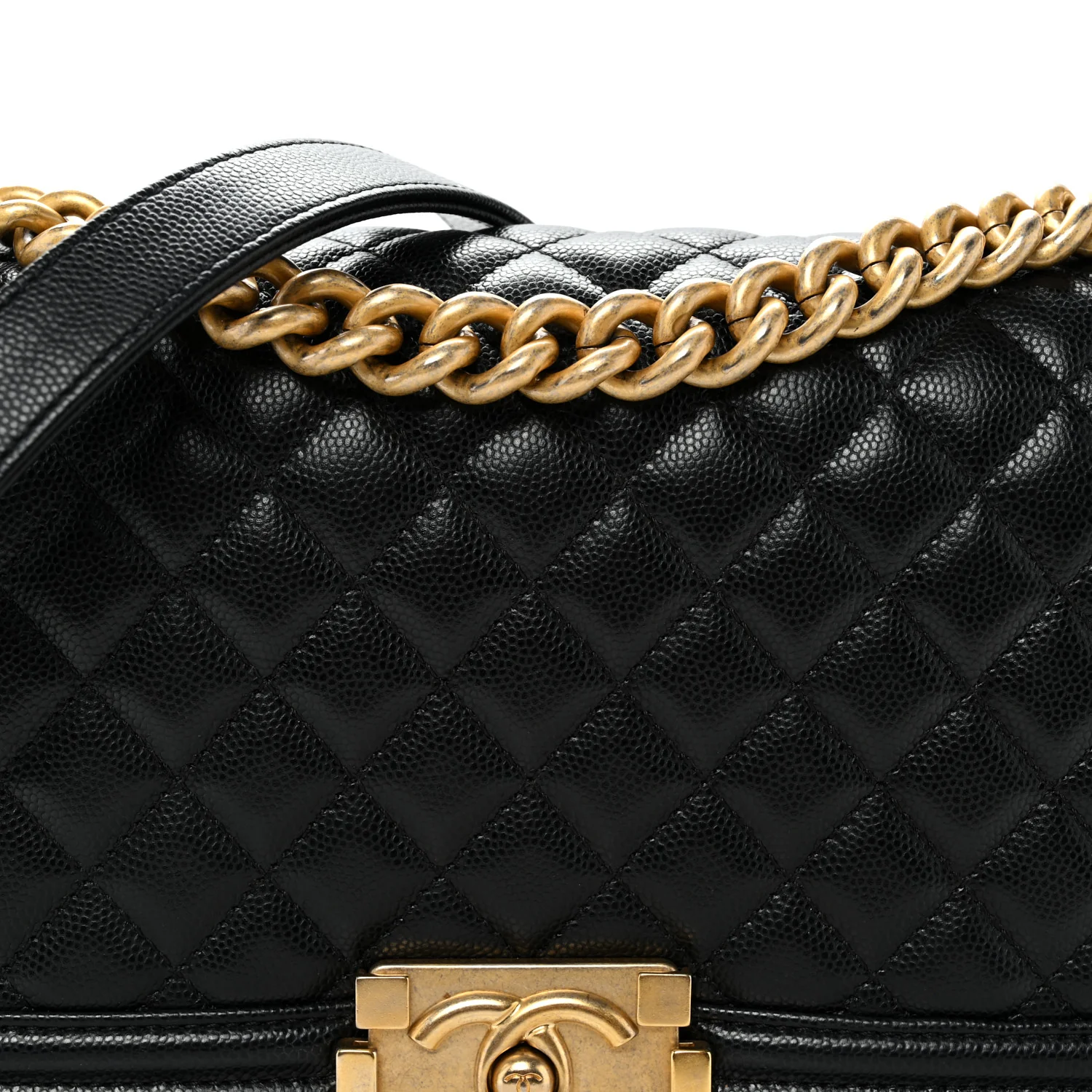 Caviar Quilted Medium Boy Flap Black