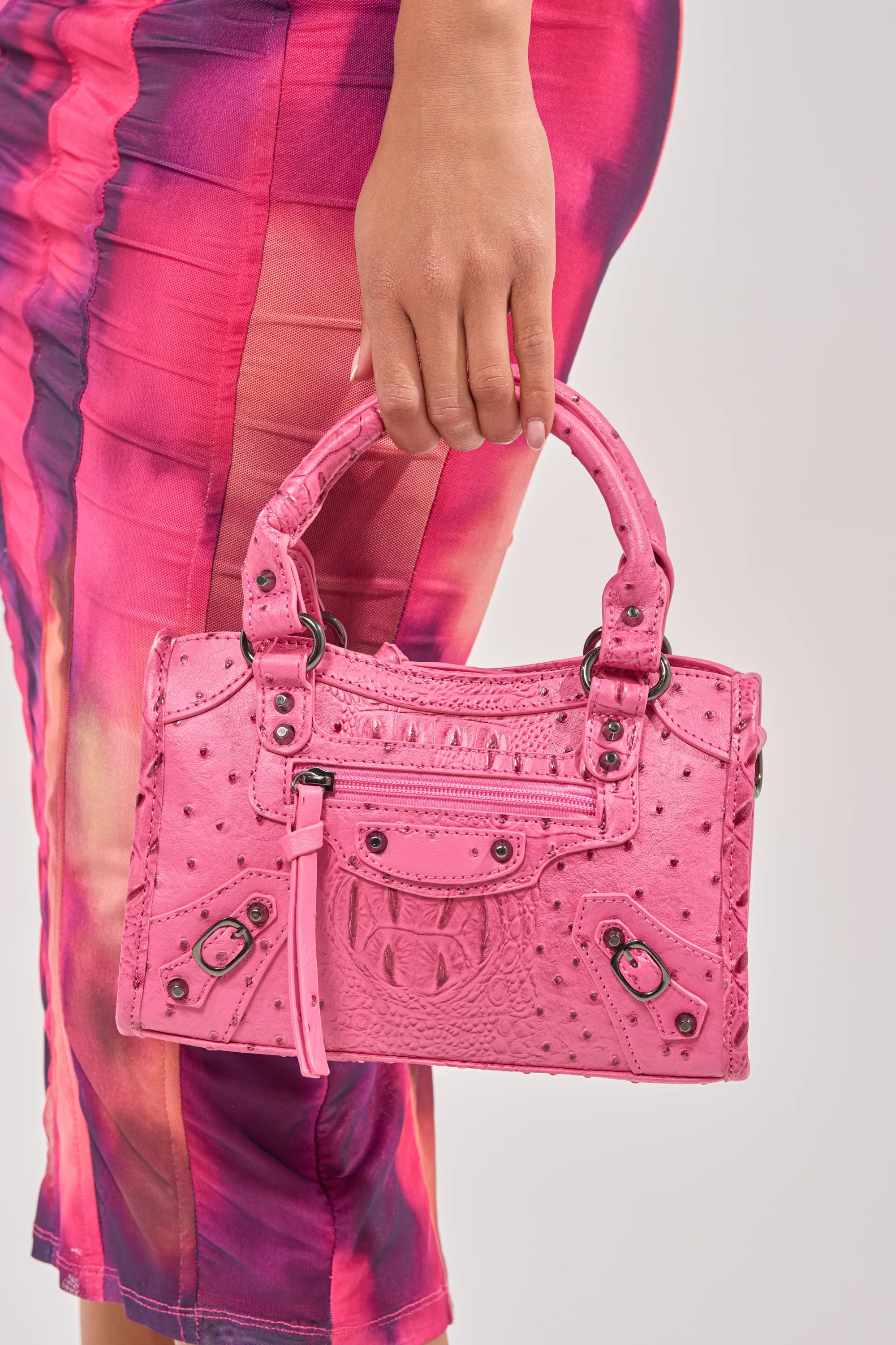 ON MY NERVES PURSE - Akira Store