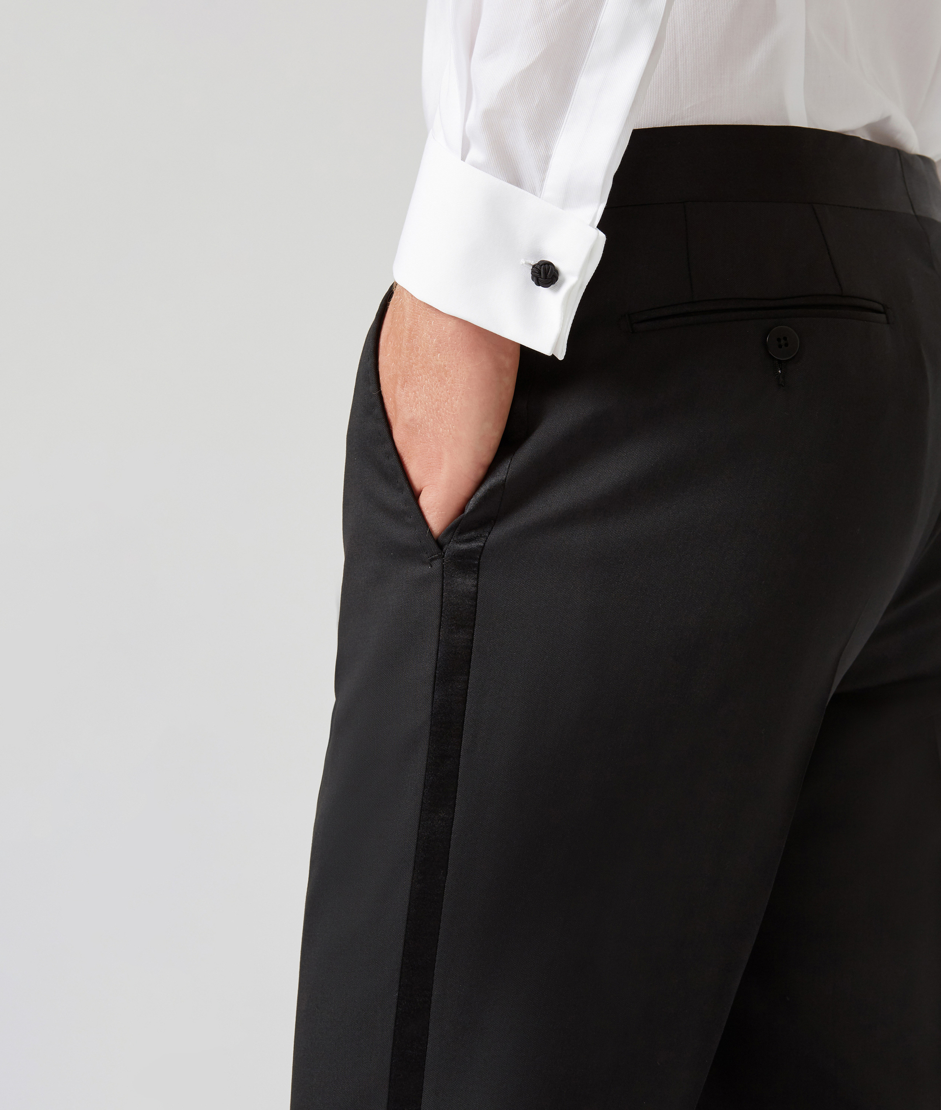 SUIT IN PURE WOOL REGULAR FIT BLACK