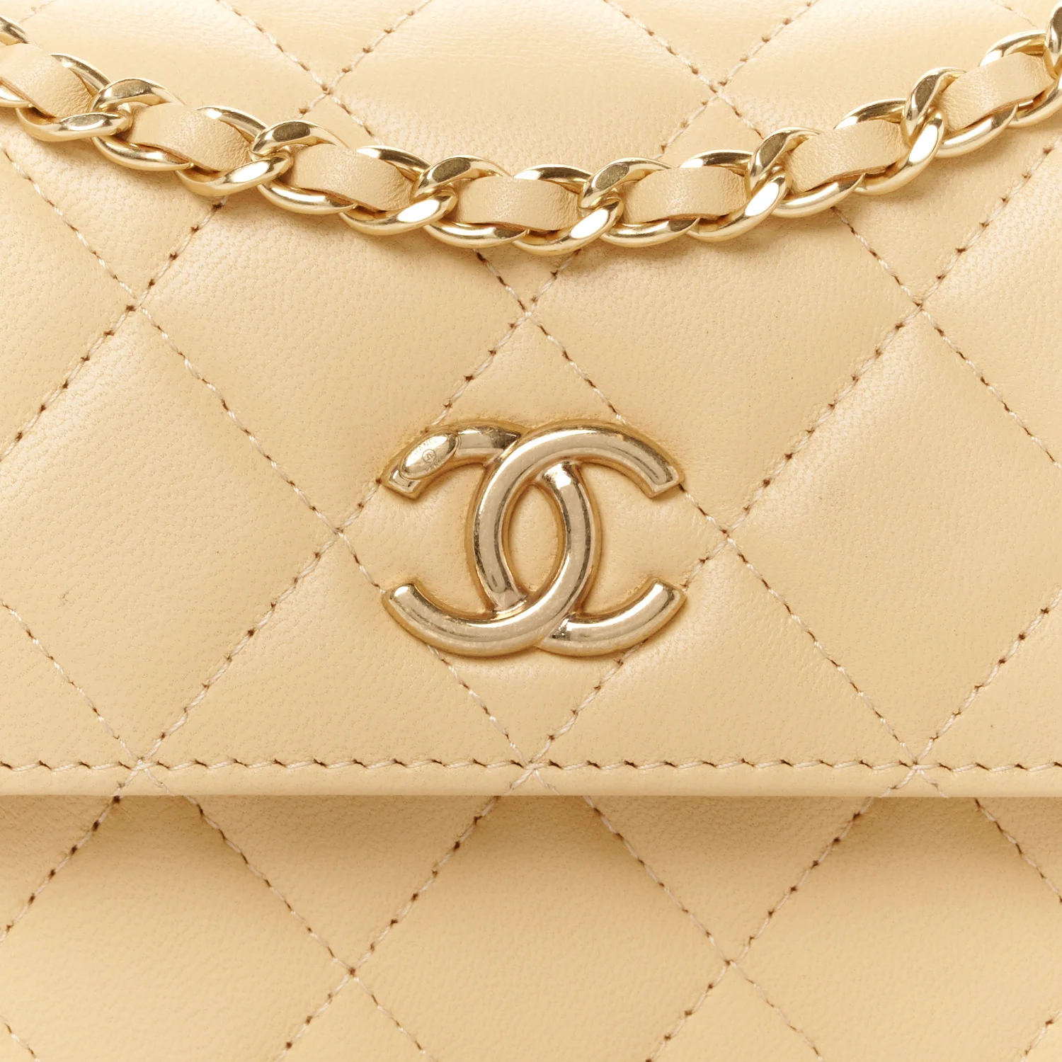 Lambskin Quilted Pearl Top Handle Flap With Chain Beige