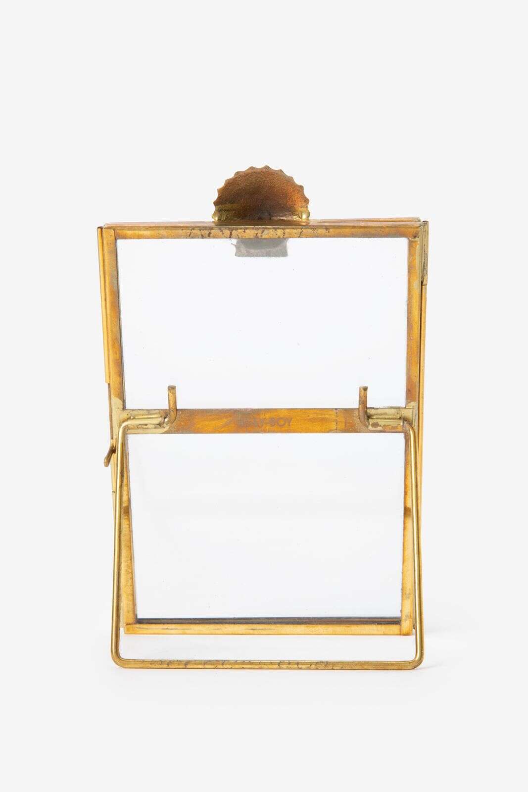 Goudkleurige fotolijst met schelp