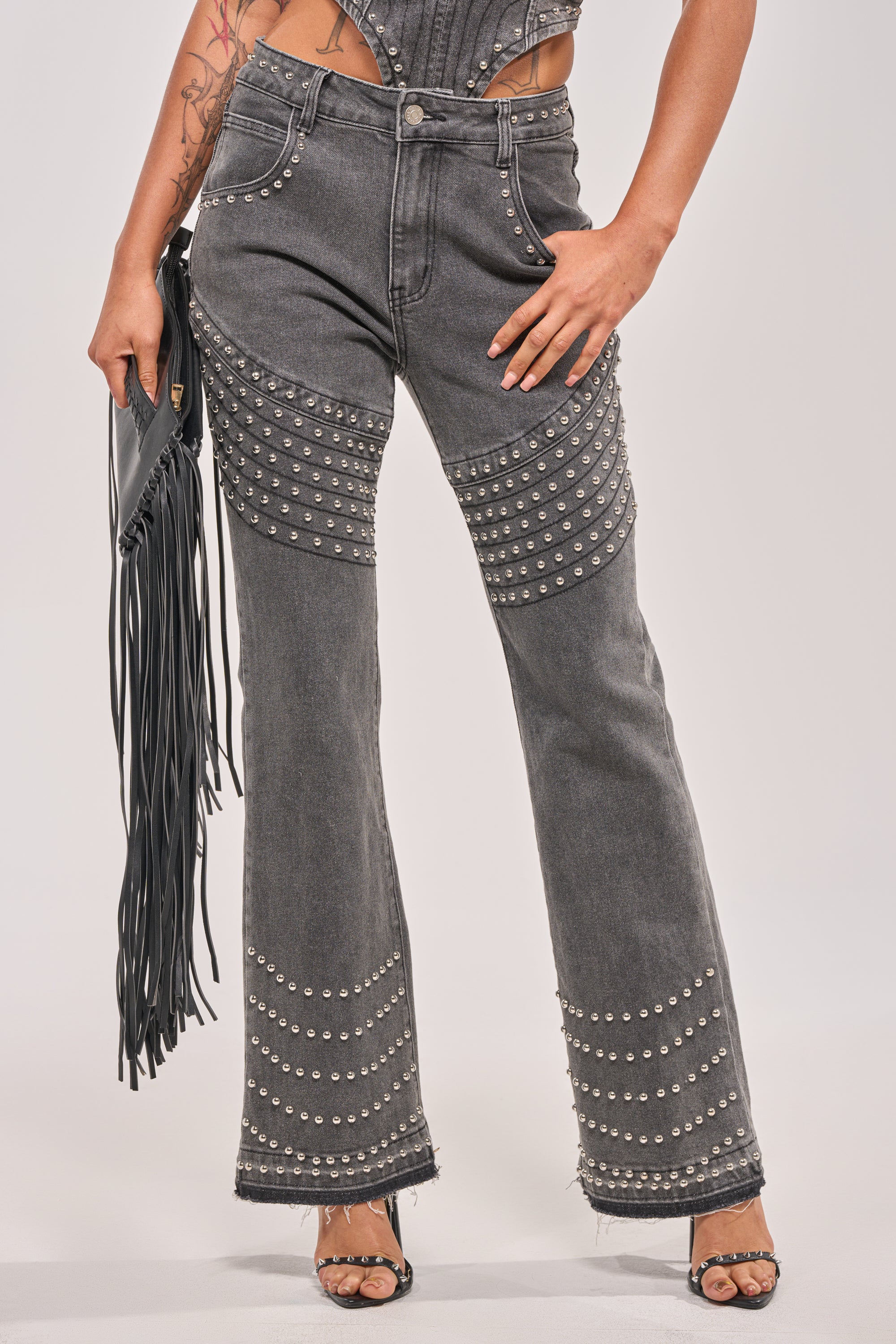 FEELING THE VIBES FLARE DENIM - Akira Store