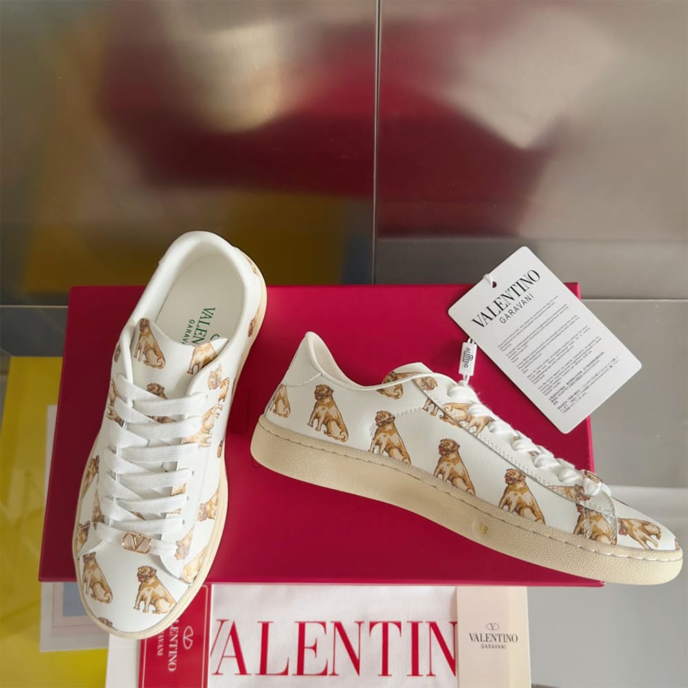 VALENTINO ROYCO Women s  LE CHAT DE LA MAISON  Patterned Soft Calfskin Sneakers