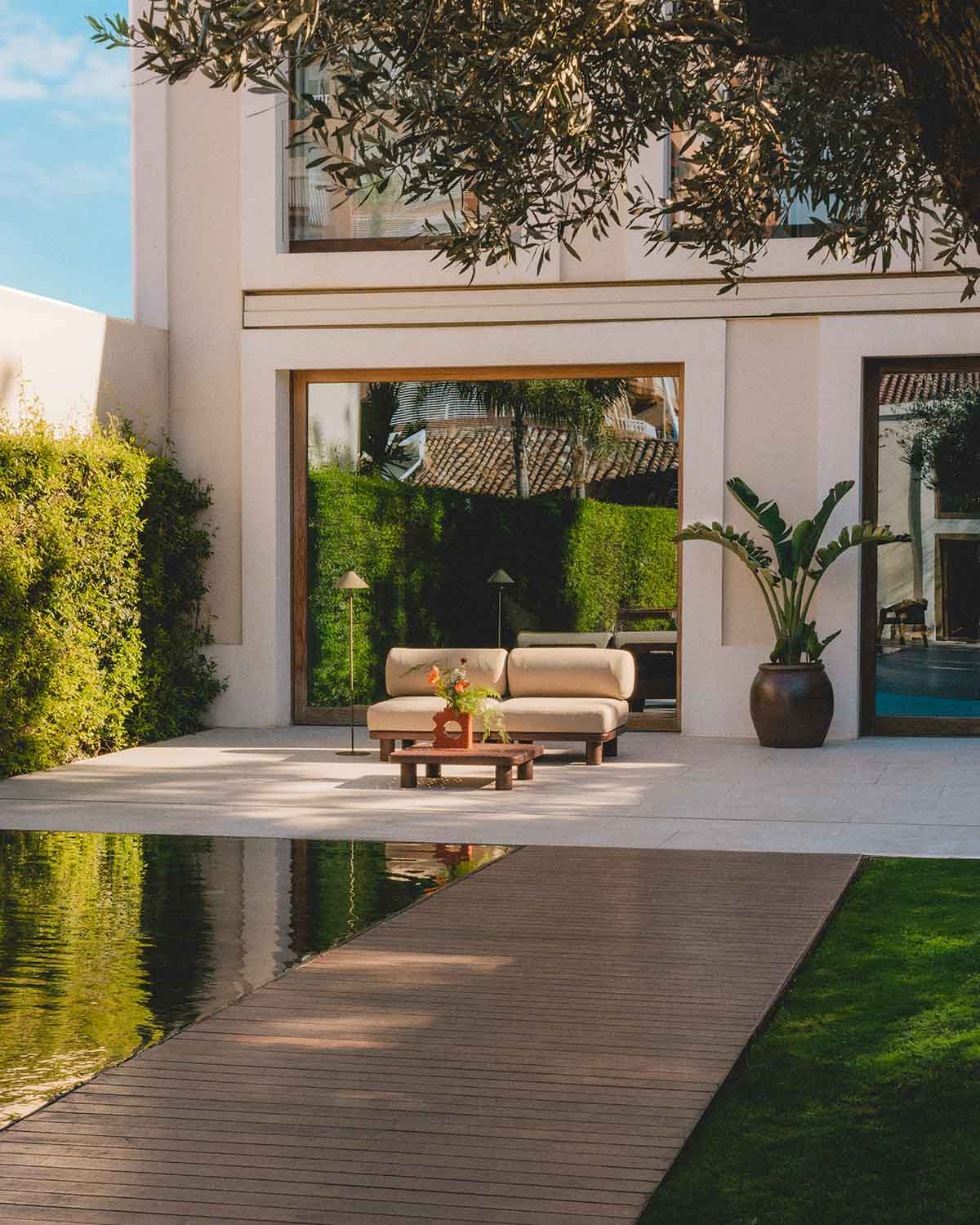 Lantana - Conjunto de Jardín con 2 Módulo Central y Mesa de Centro de Aluminio y Tela Lantana