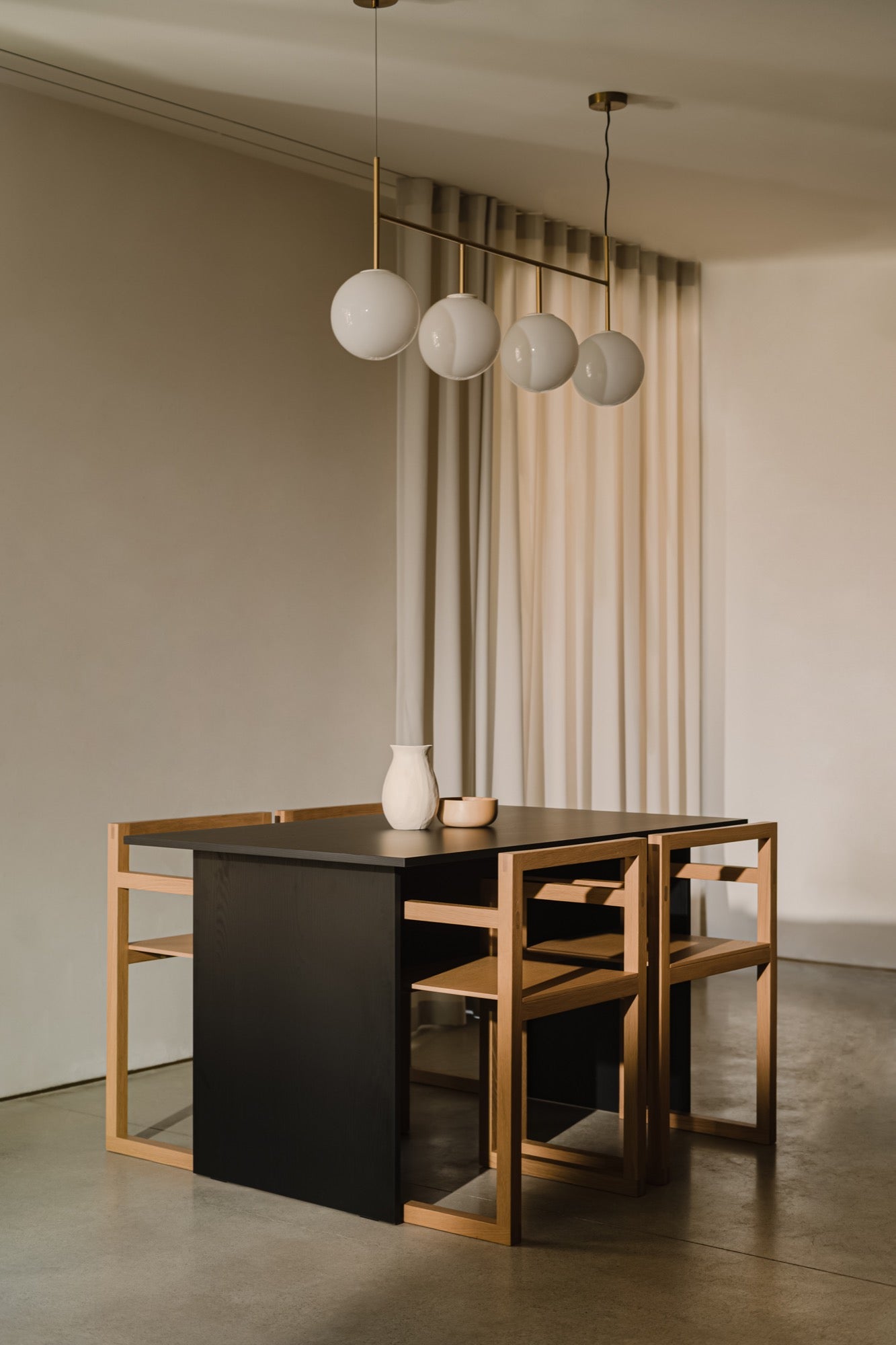 noo.ma HETT Eettafel - 130 cm - Vulcano Black - melamine
